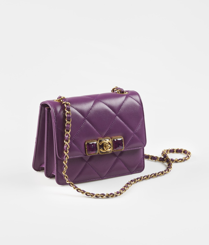 CHANEL Mini Flap Bag outlook