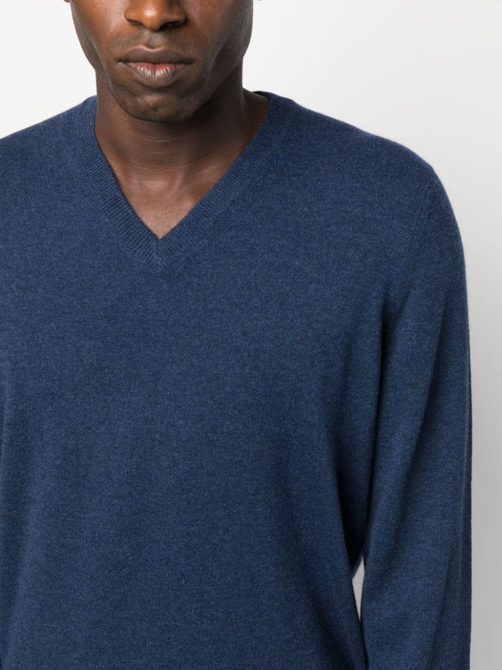 V-neck cashmere jumper - 5