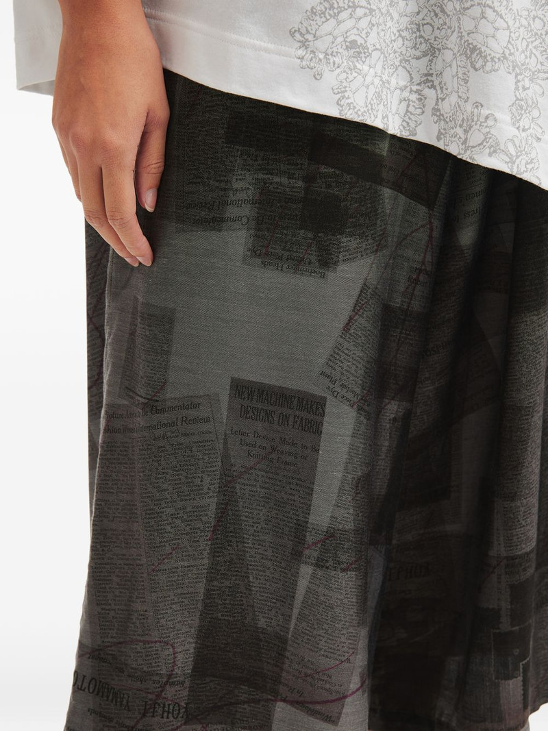 newspaper-print wide-leg trousers 5