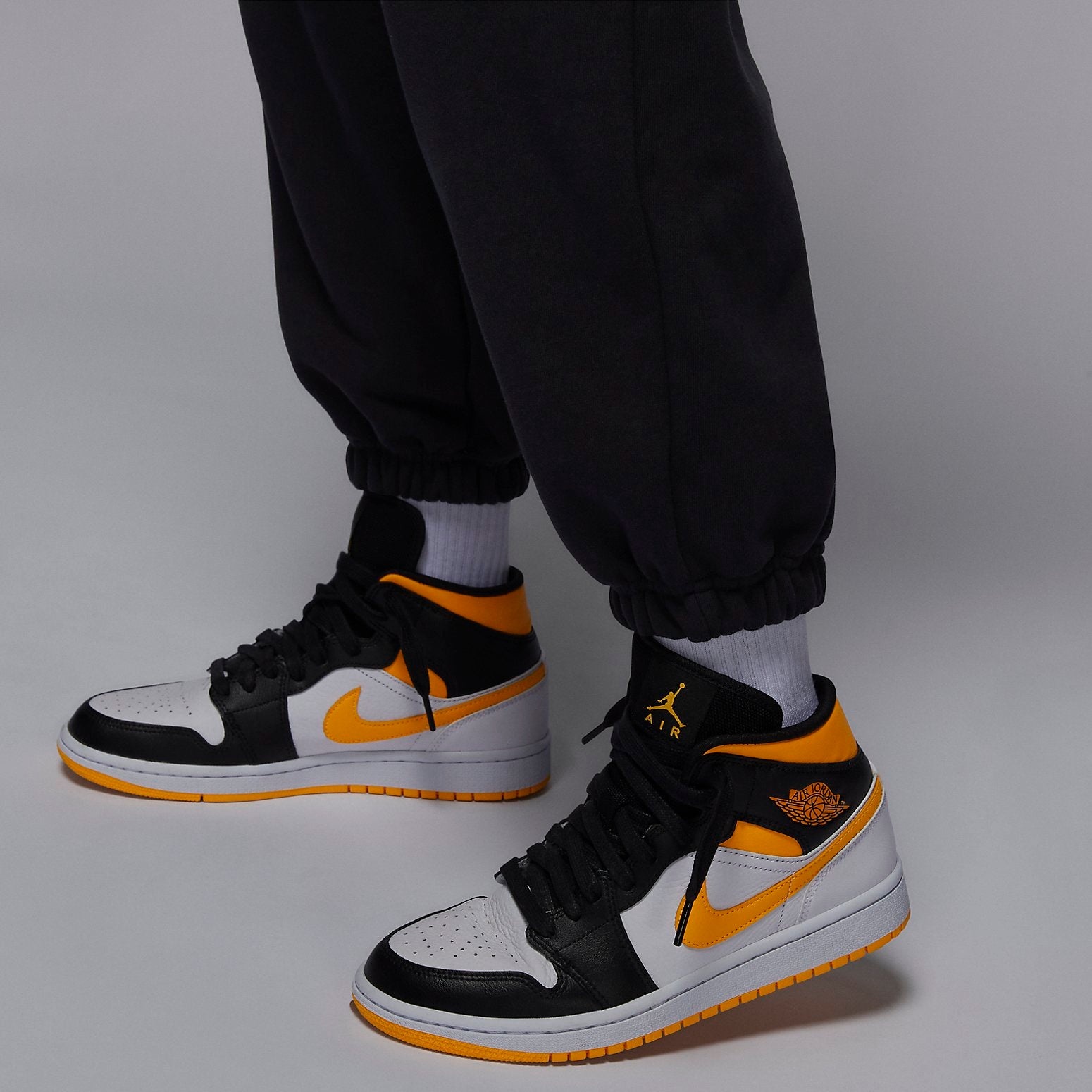 (WMNS) Air Jordan Flight Pants 'Black' FB5114-010 - 5