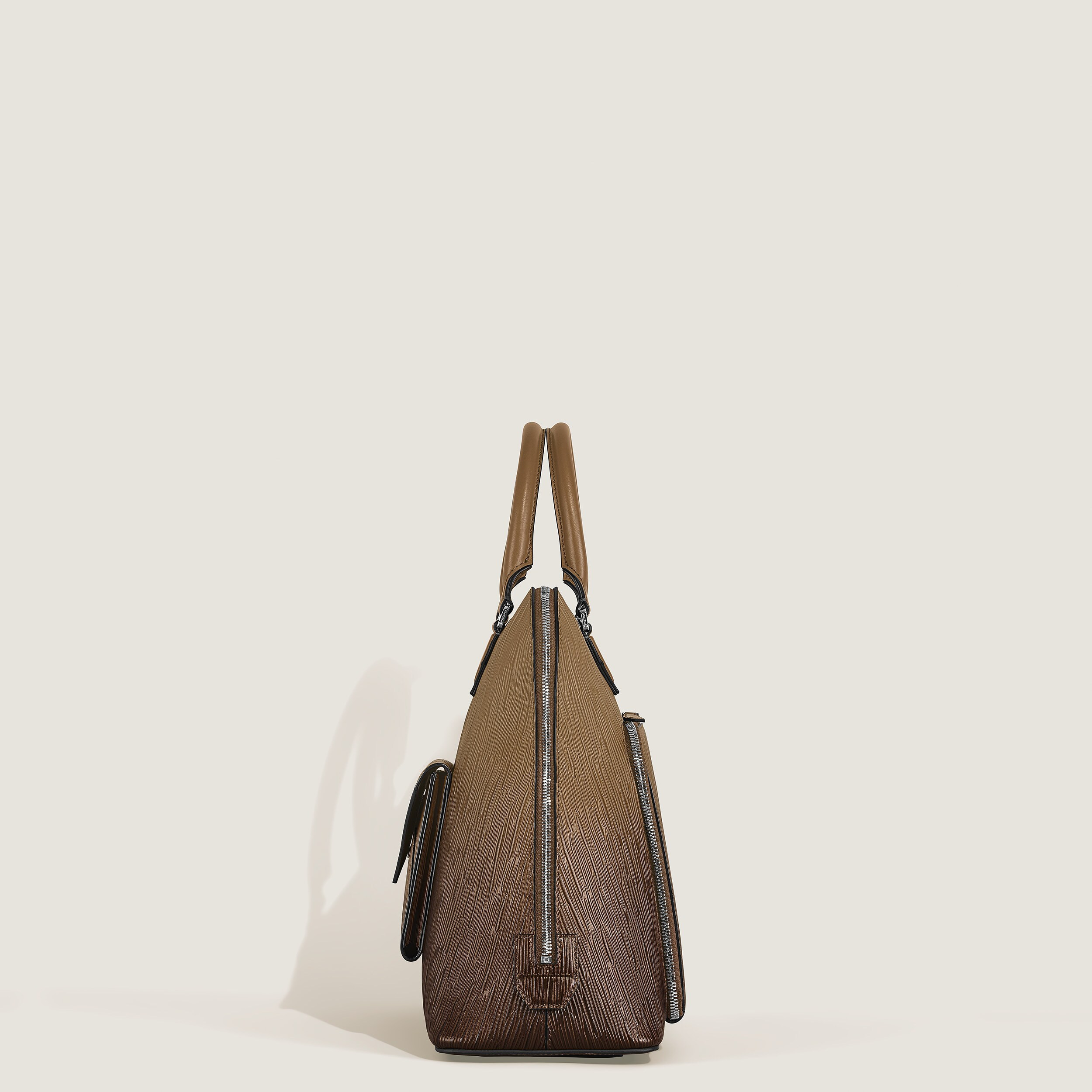 Writing traveler handbag with sfumato effect - 5