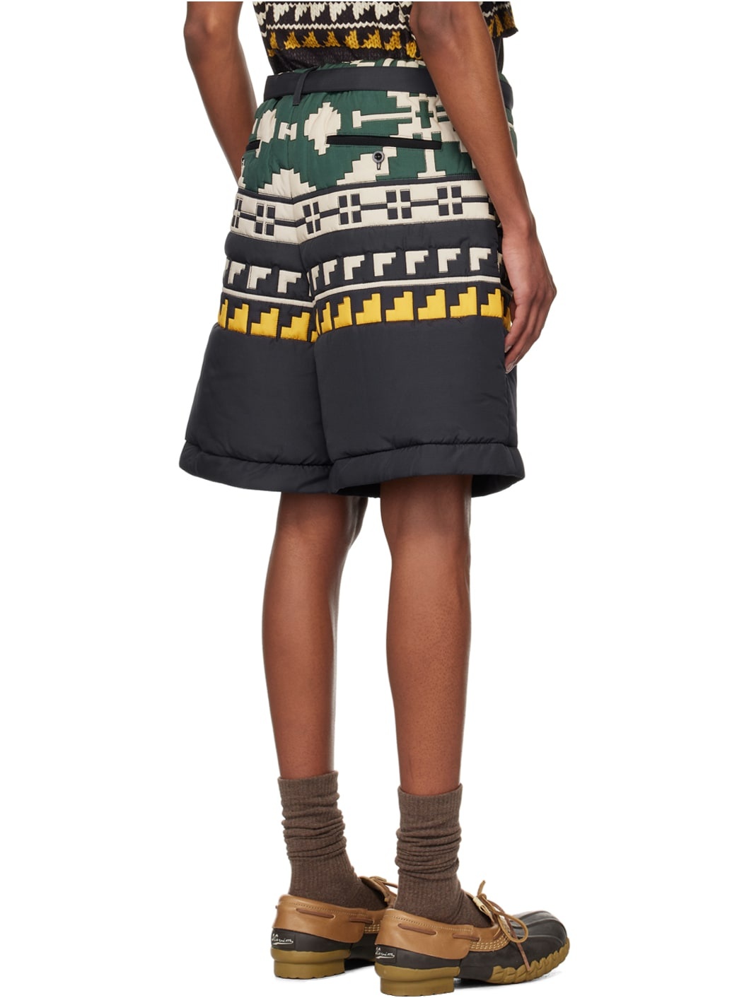 Black & Green Knit Pattern Quilted Shorts - 3