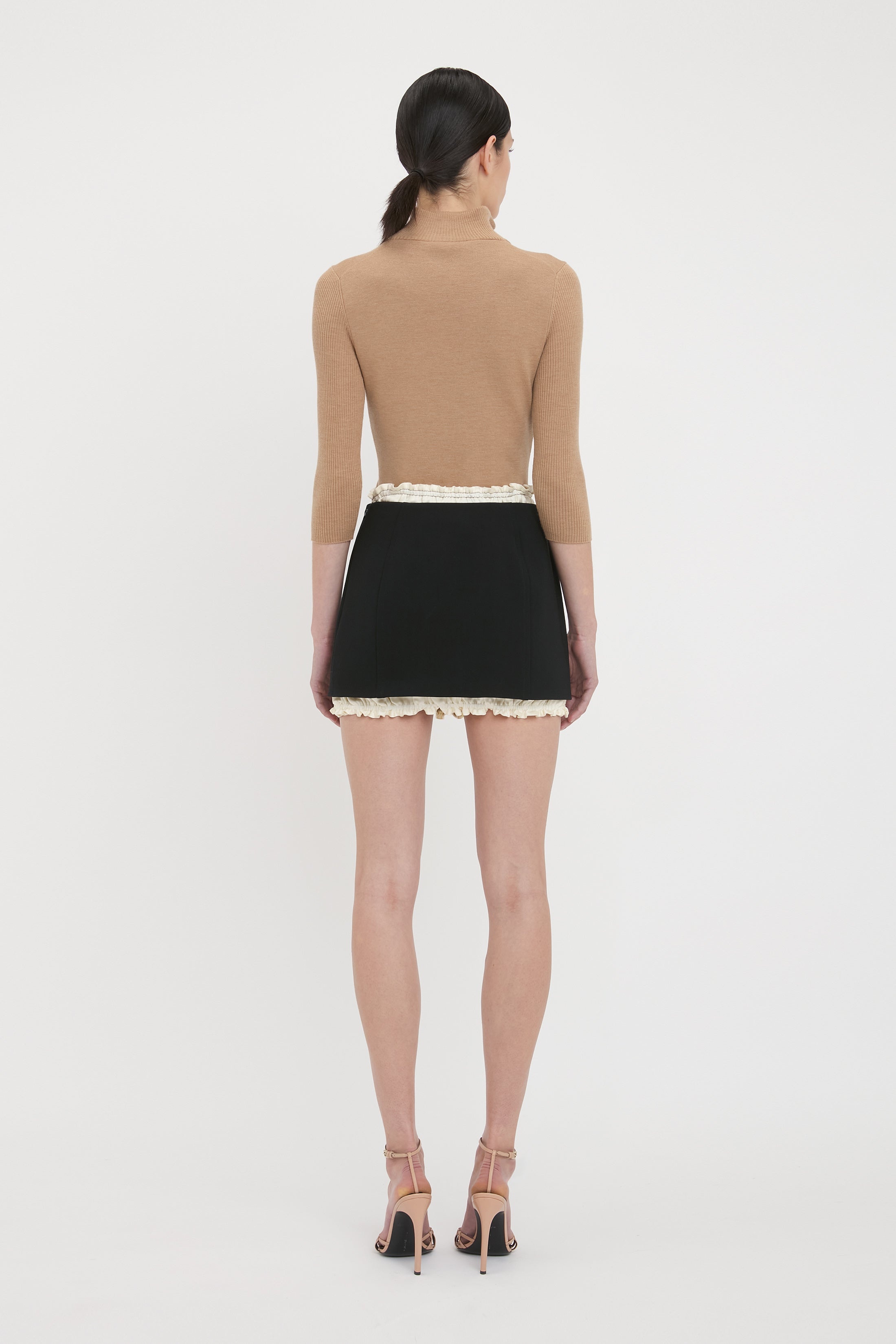 Ruched Detail Mini Skirt In Black - 4