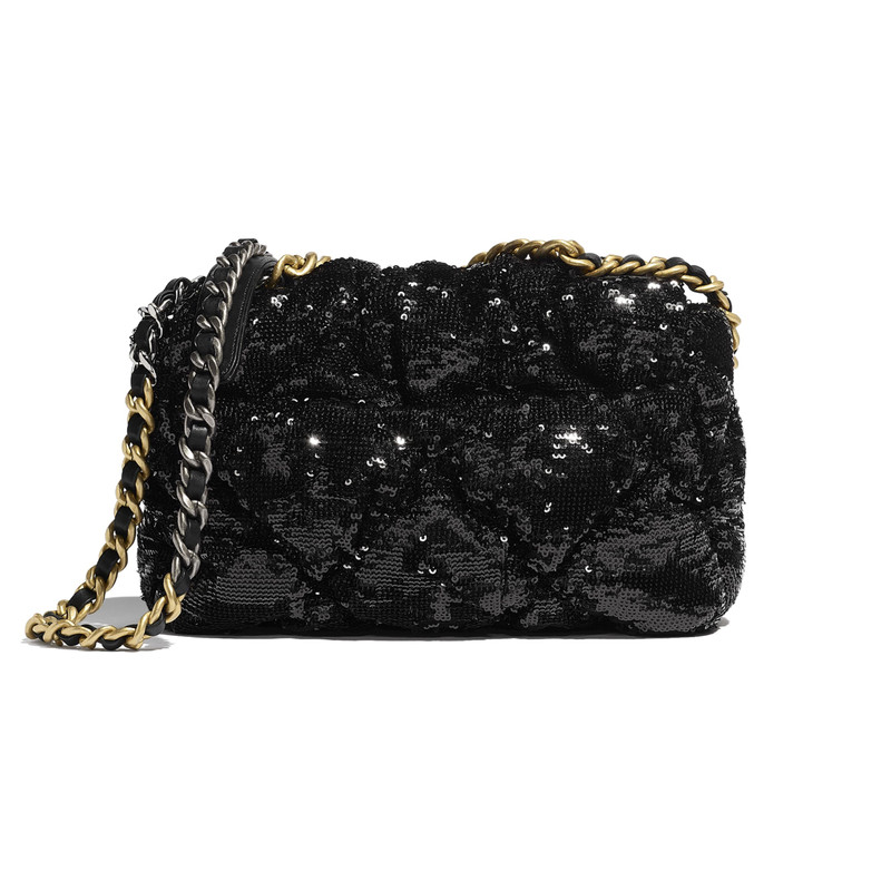 CHANEL CHANEL 19 Flap Bag outlook