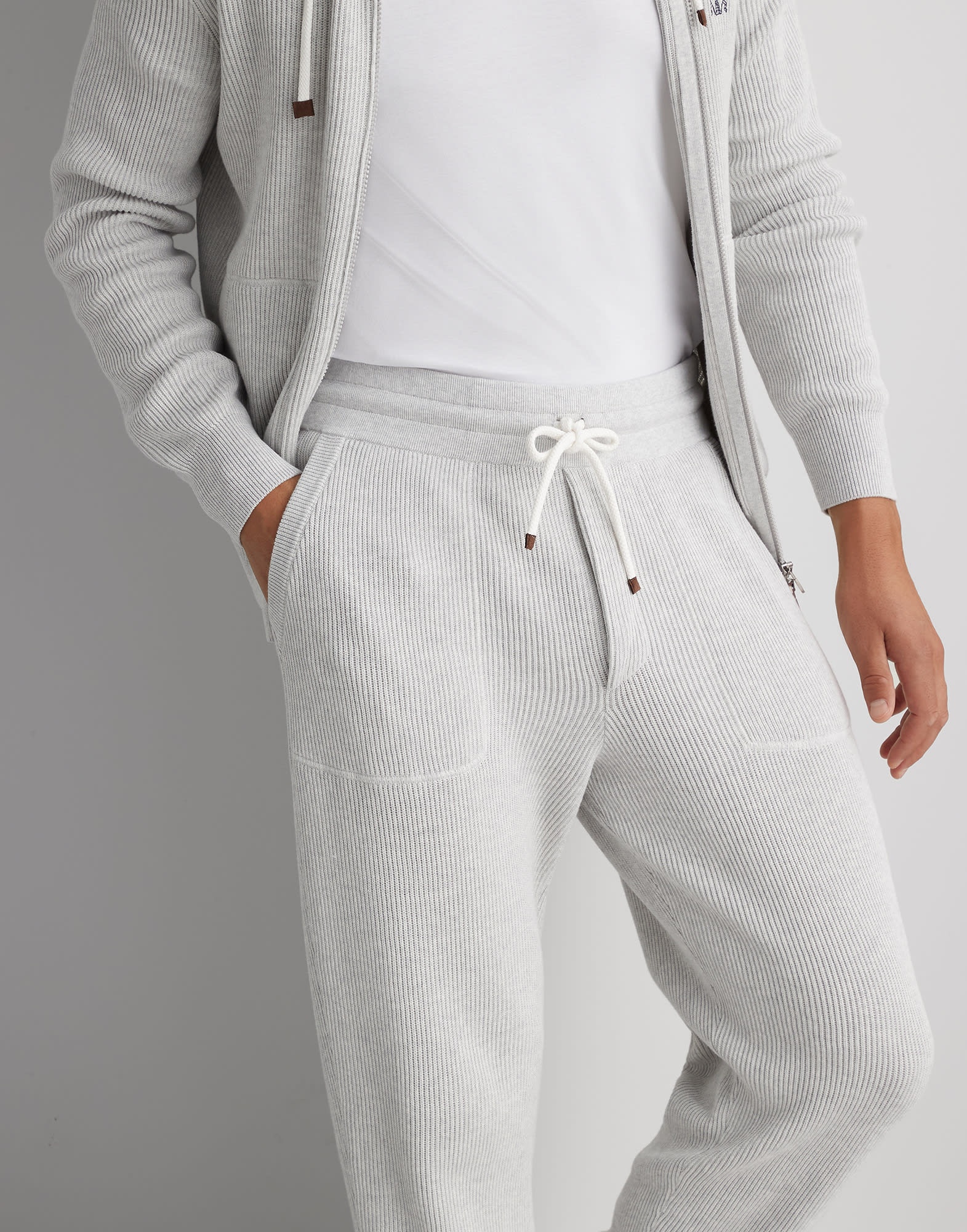 【関税＆送料込み】Brunello Cucinelli English Ribbed Trouse Equestrian trousers for Woman in Warm Beige | Brunello Cucinelli