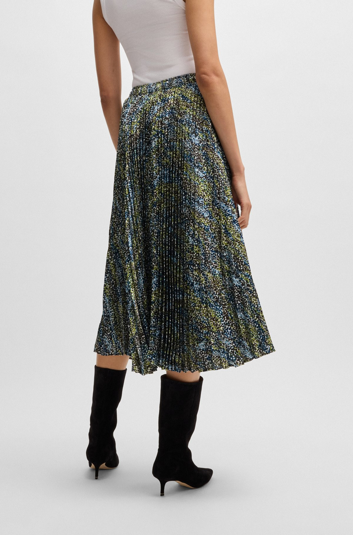 MIDI-LENGTH SKIRT IN PRINTED PLISSÉ SATIN - 4