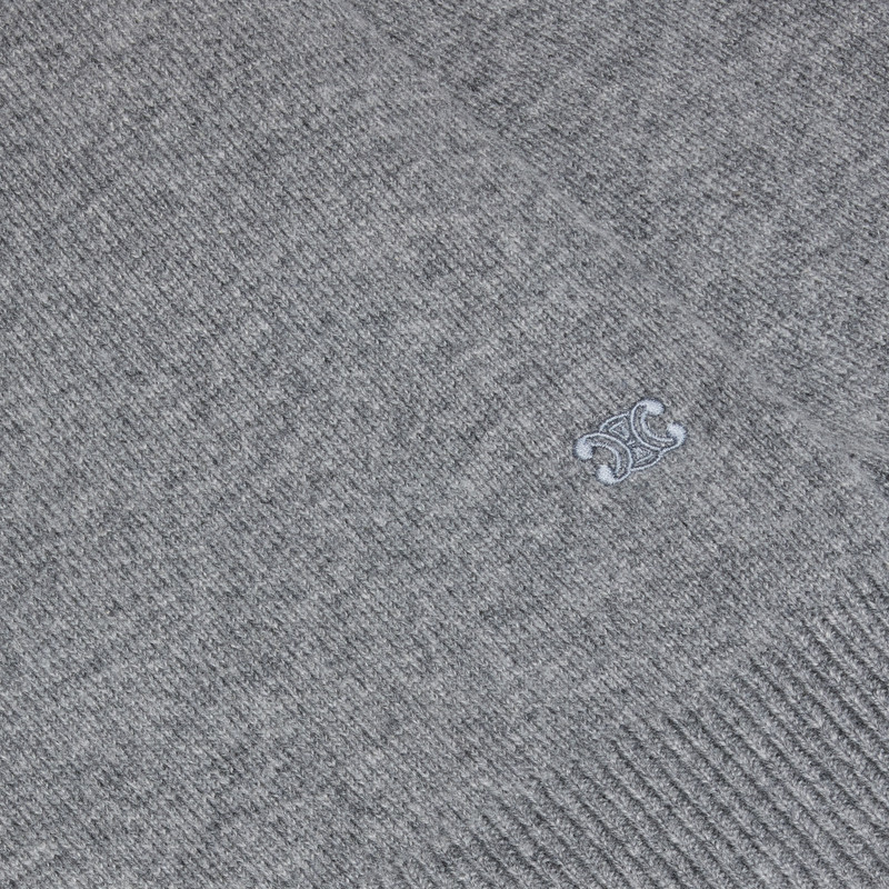 TRIOMPHE V-NECK SWEATER IN HERITAGE CASHMERE 3