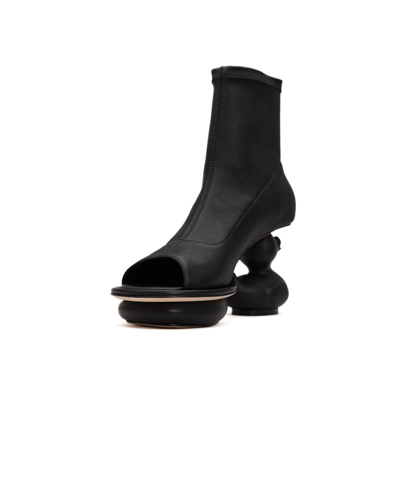 Duck Heel Boots 13