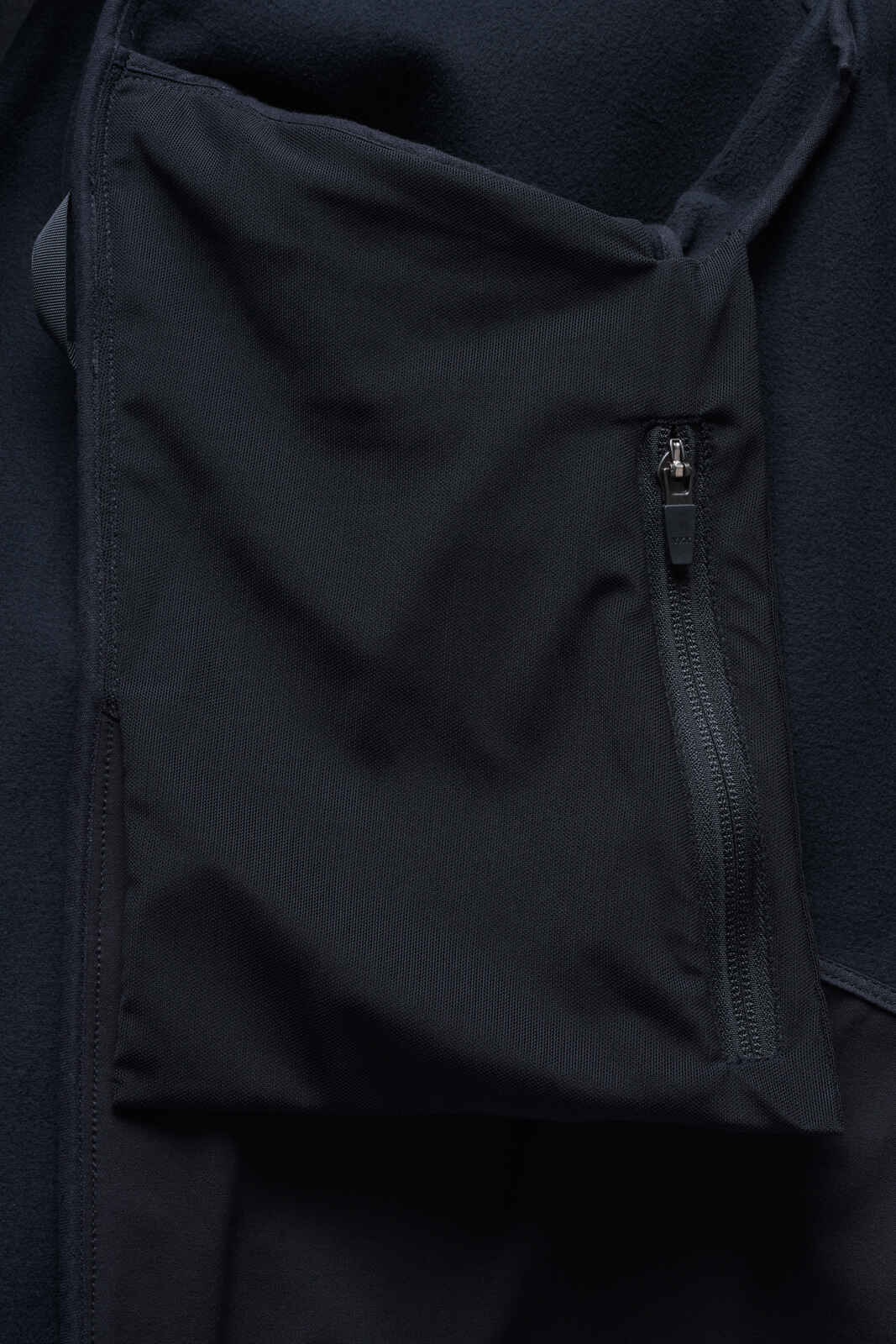 J48-SS Black - 18