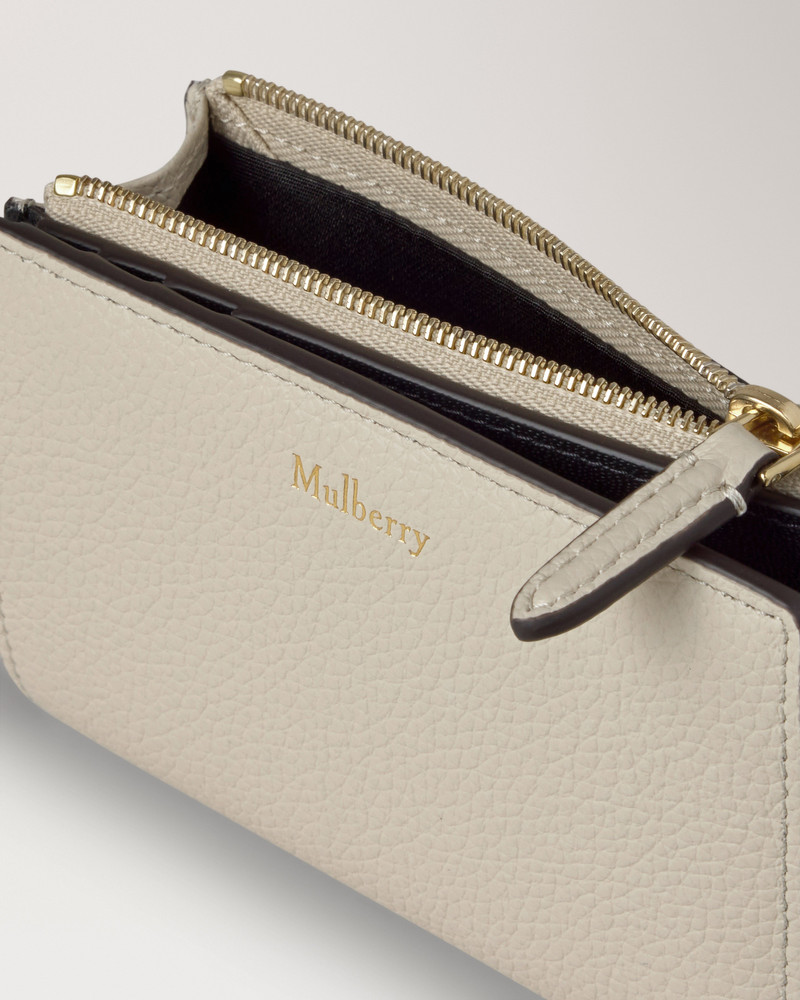 Mulberry Continental Bifold Zipped Wallet
Chalk Small Classic Grain outlook