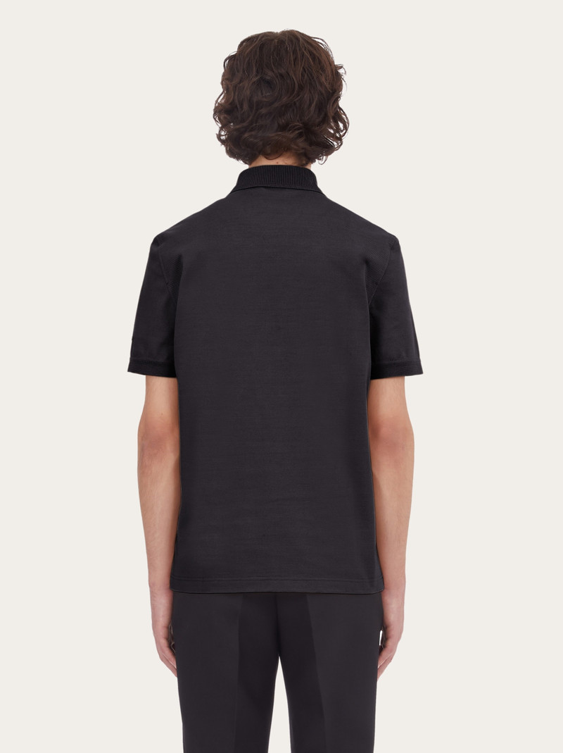 Polo with zip collar 3