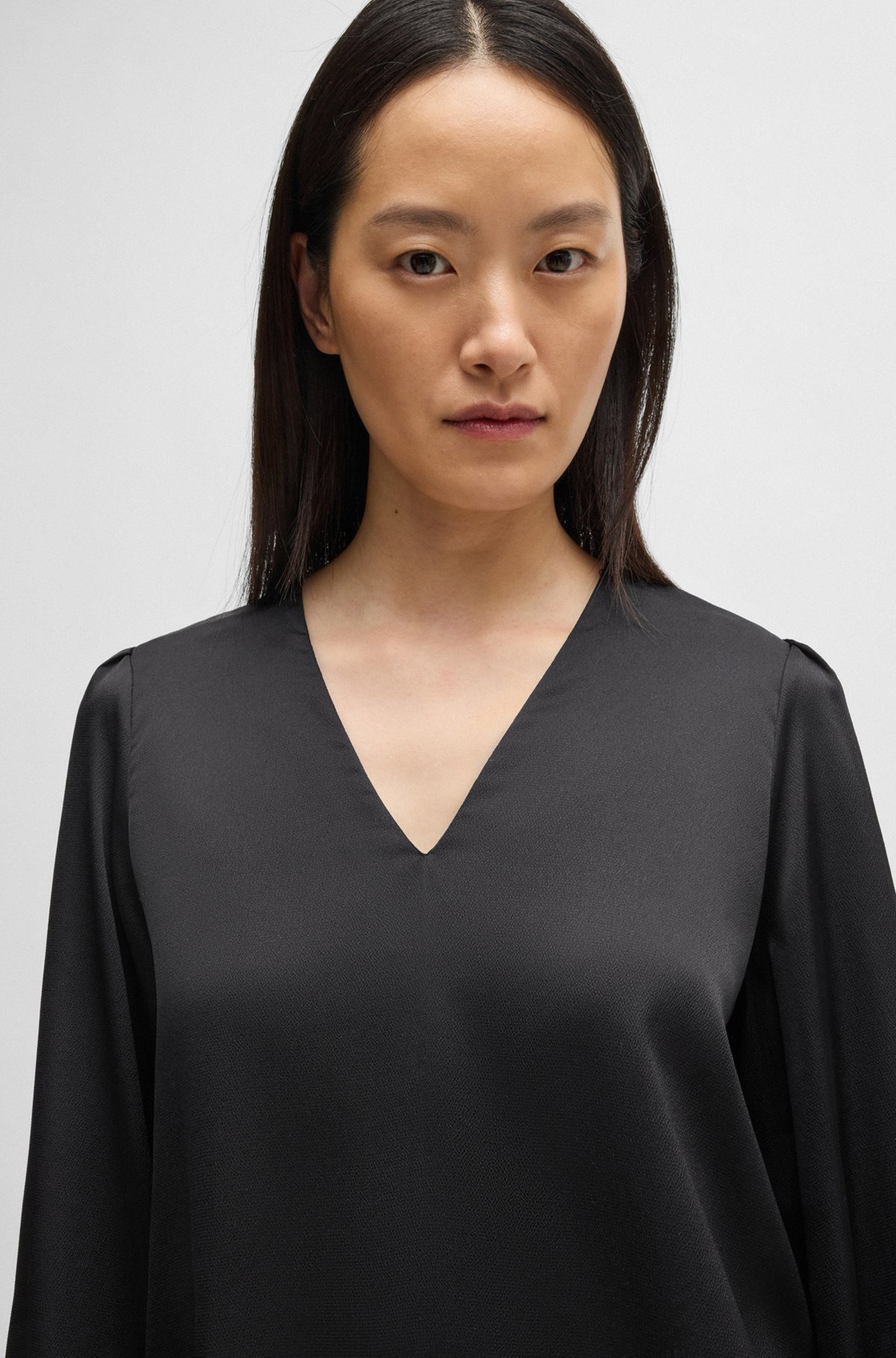 REGULAR-FIT BLOUSE WITH V NECKLINE IN HAMMERED SATIN - 4