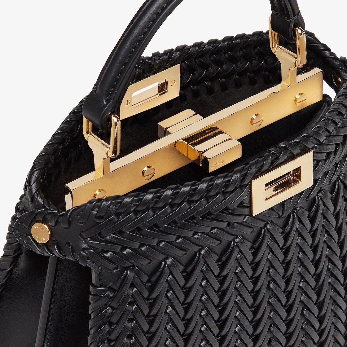 Iconic Peekaboo ISeeU bag in an ideal, compact size. Made of black leather with borders and front pa - 5