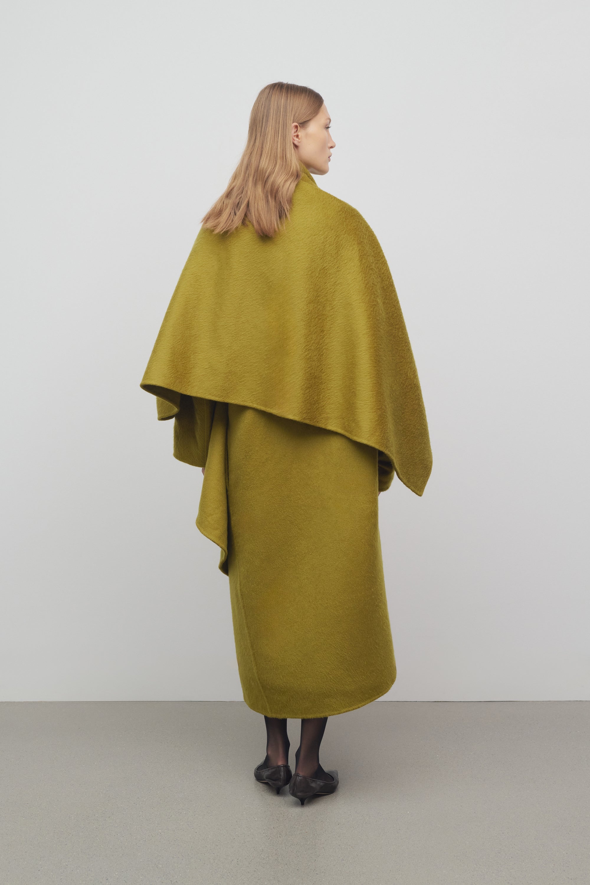 Jan Coat in Cashmere - 6