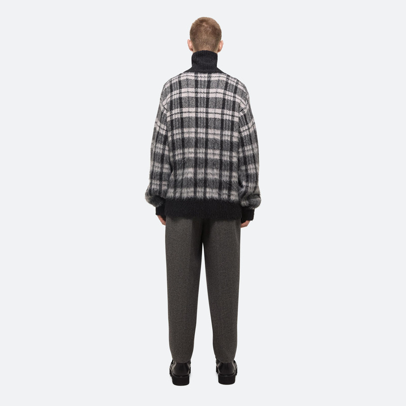 BRUSHED TURTLENECK SWEATER 8