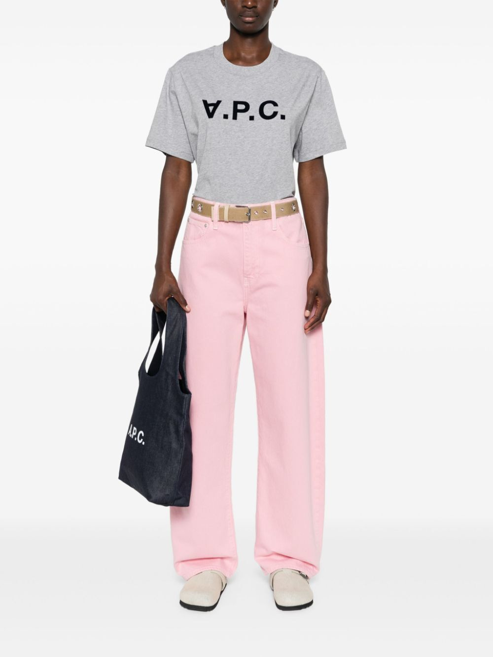A.P.C. Women Standard Big Vpc T-Shirt - 4