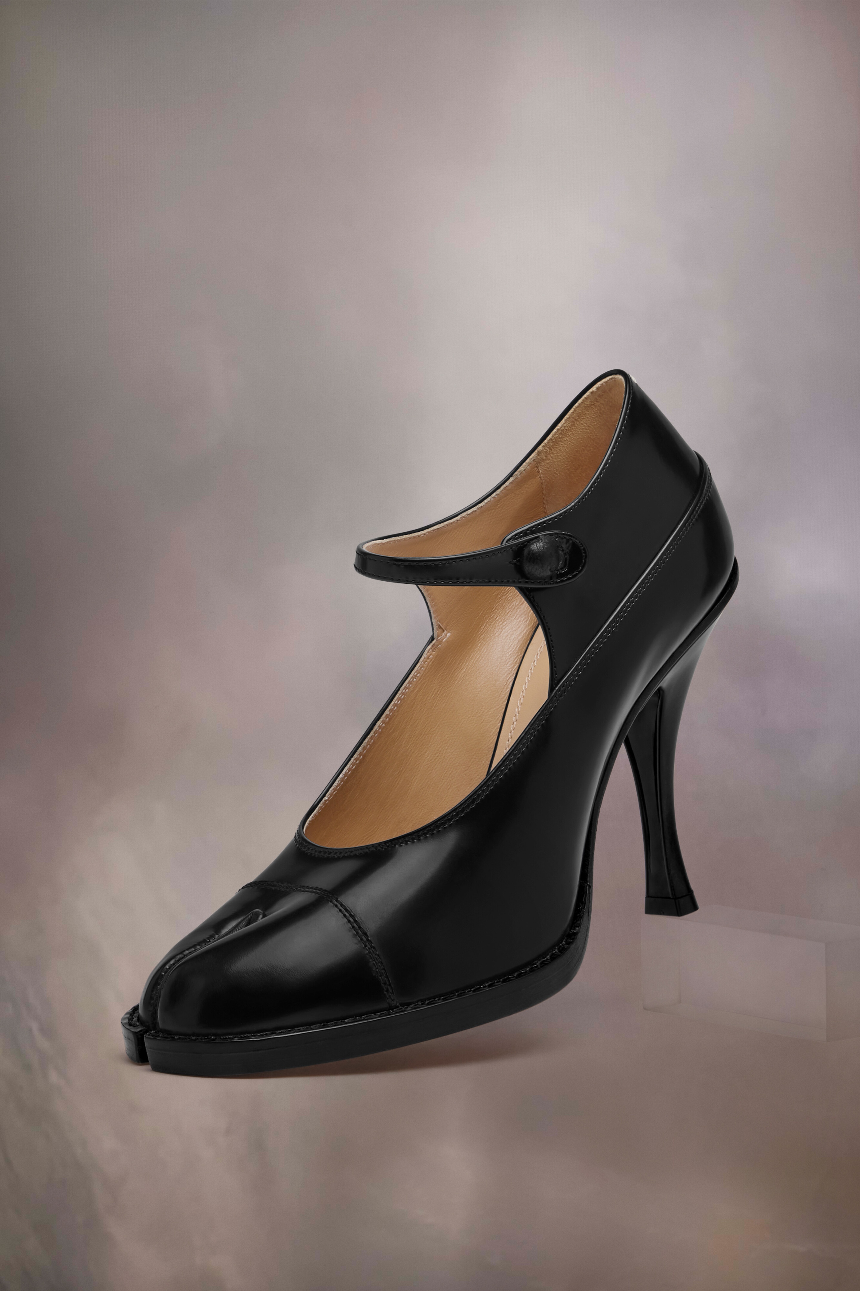 Tabi Bourgeoise Pump - 1