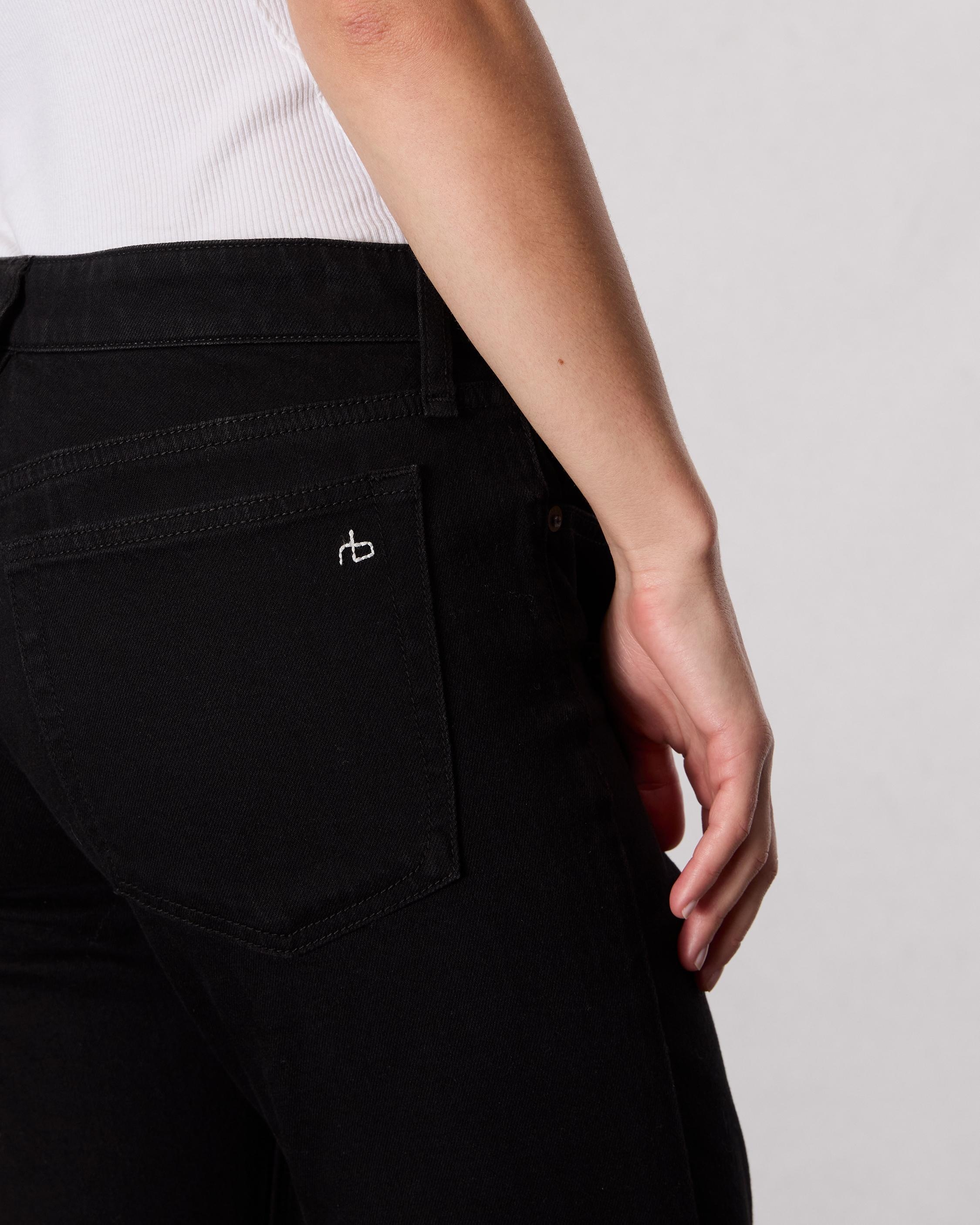 Dre Slim Boyfriend Jean
Vintage Stretch Denim - 6