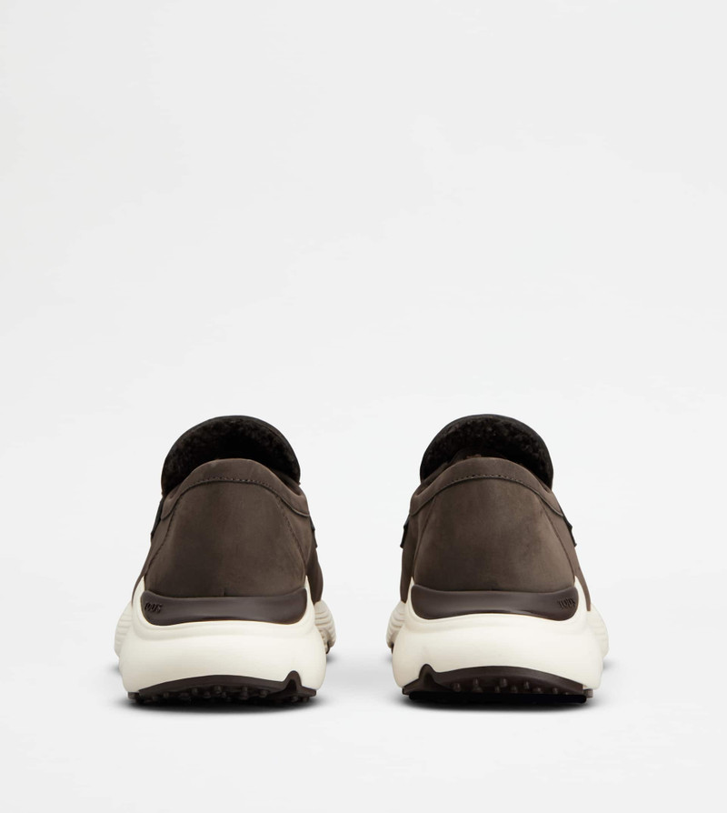 Tod's SPORTY LOAFERS IN NUBUCK - BROWN outlook