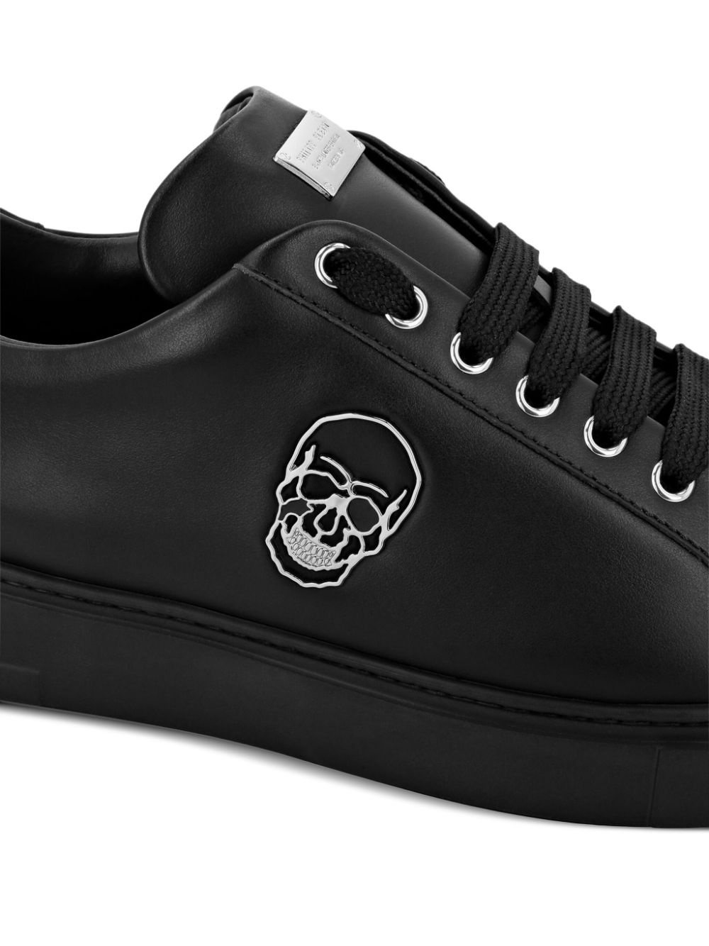 Skull-appliqué leather sneakers - 4