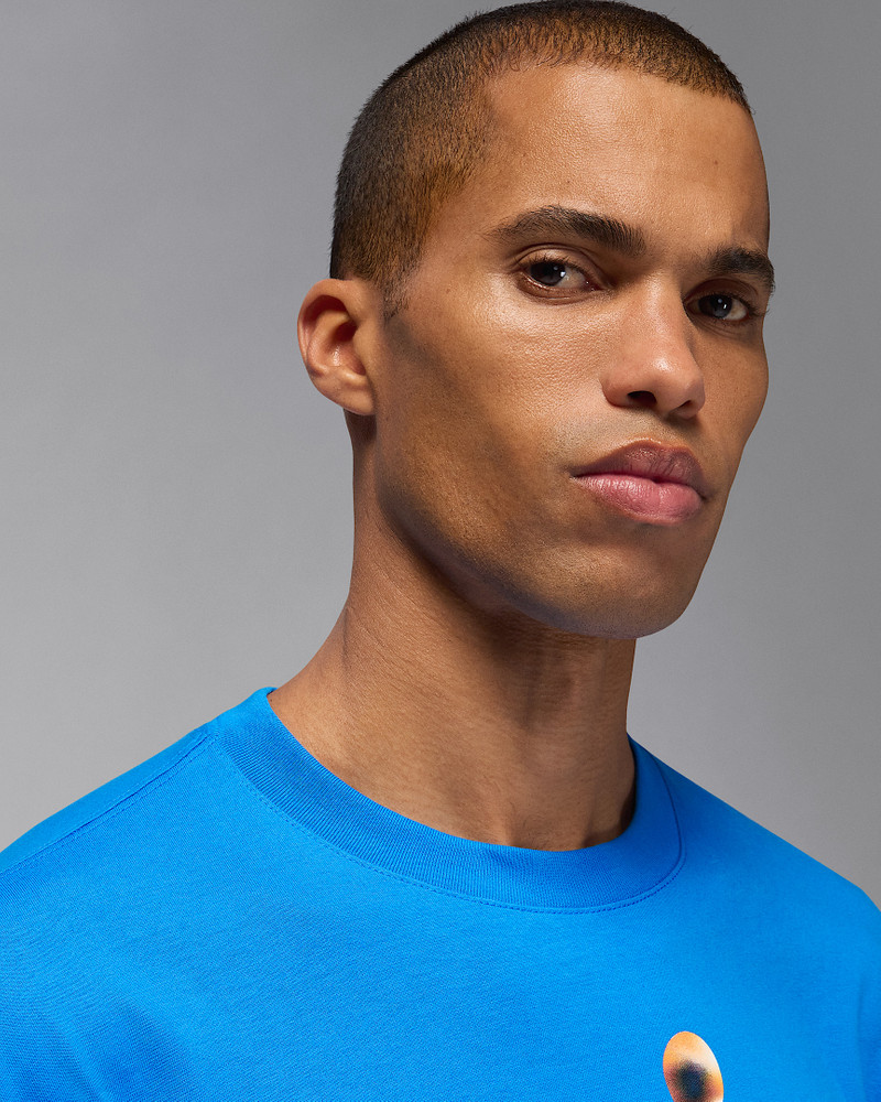 Jordan Flight Men's Long-Sleeve Crewneck T-Shirt 3