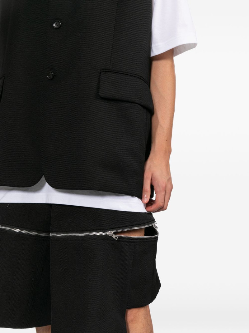 zip-detail shorts 5