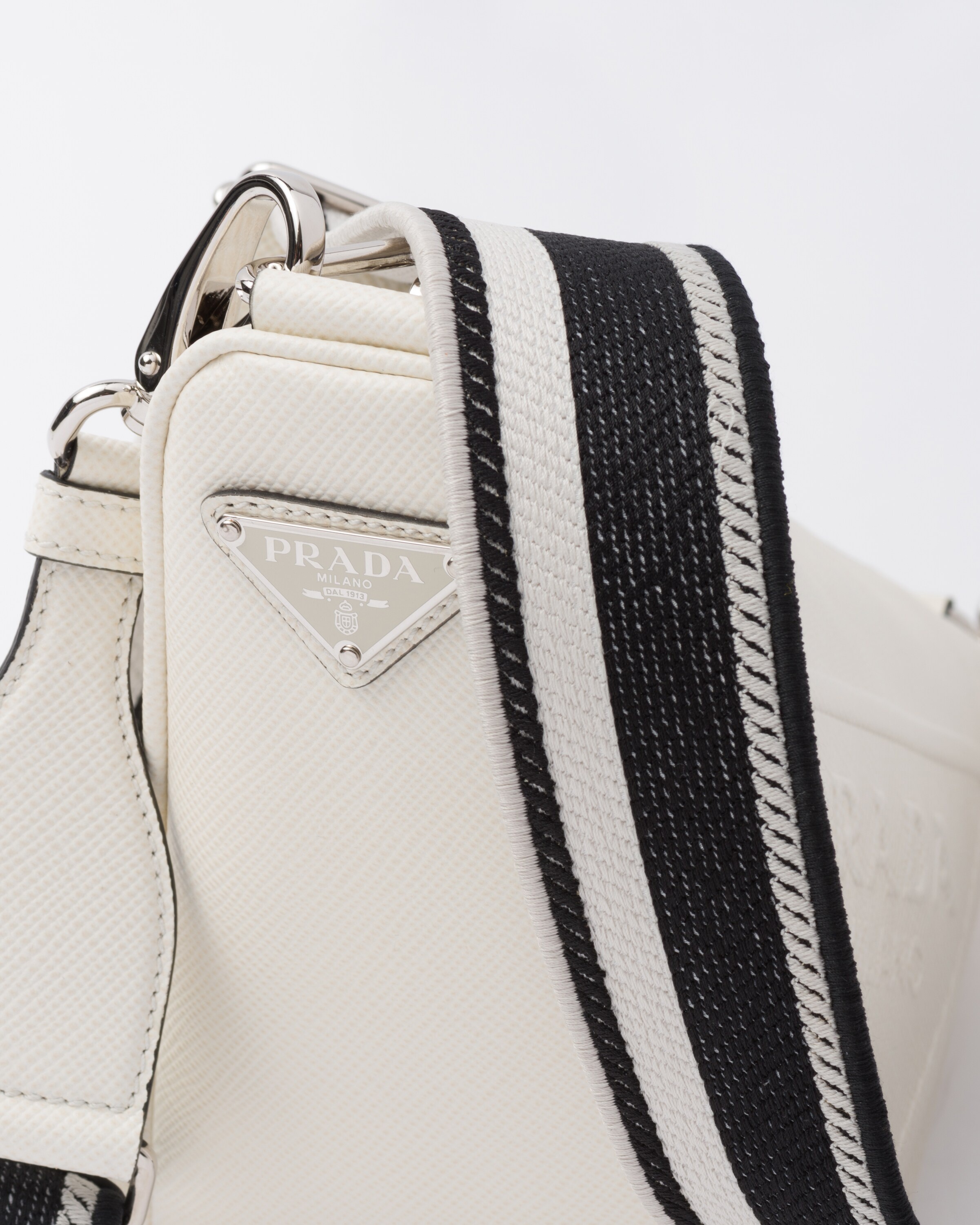 Saffiano Prada Triangle bag - 6
