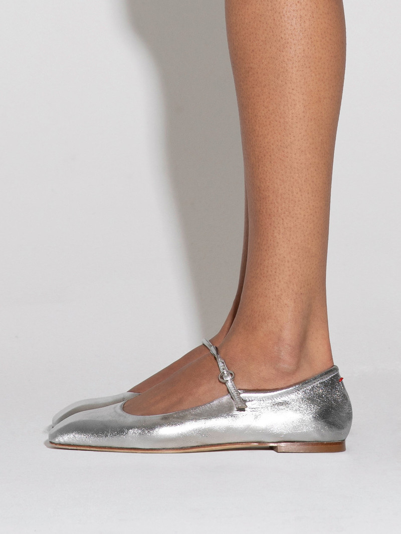 Uma Mary-Jane Flats 6