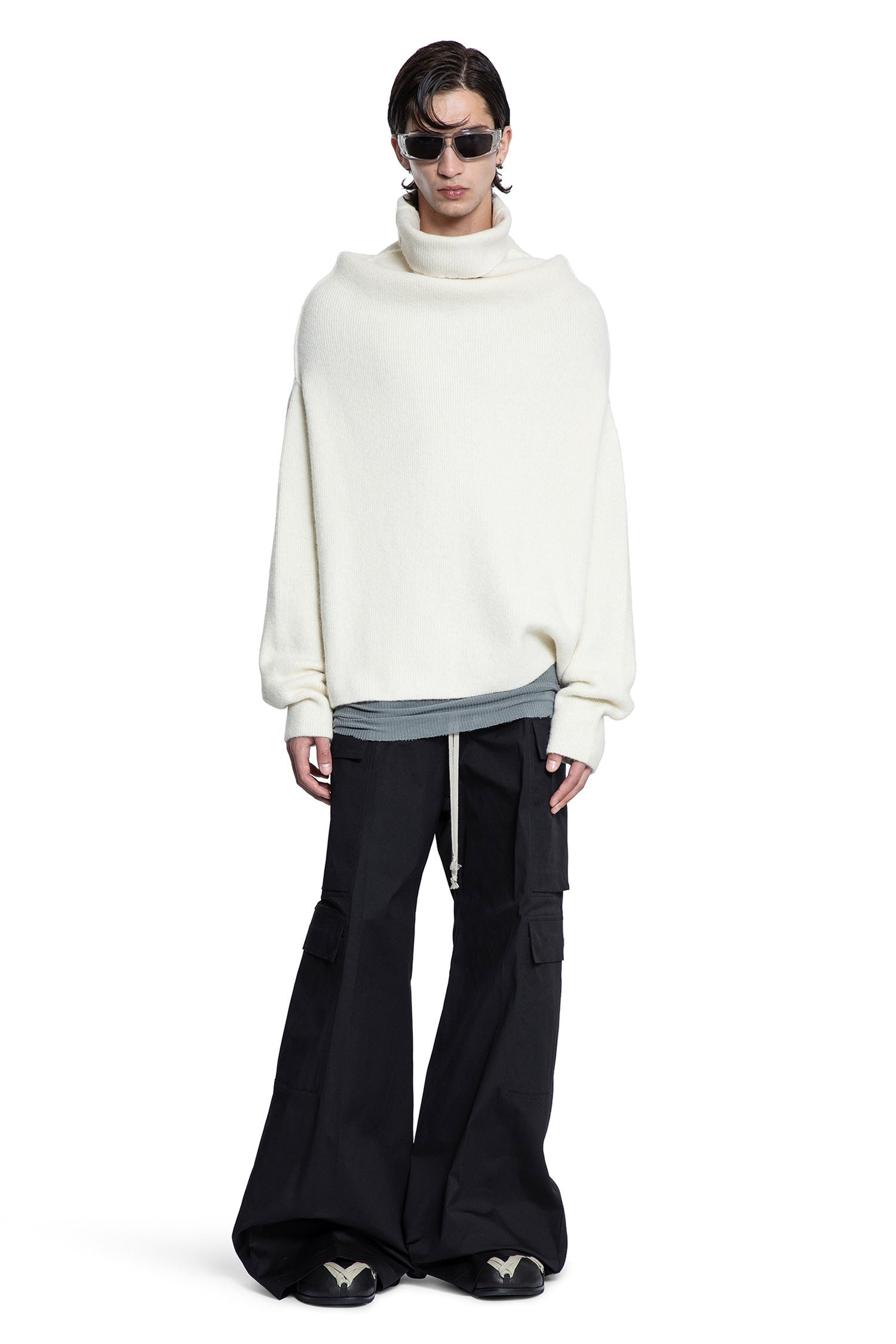 Concordians-Shroud-In-Alpaca-Knit - 4