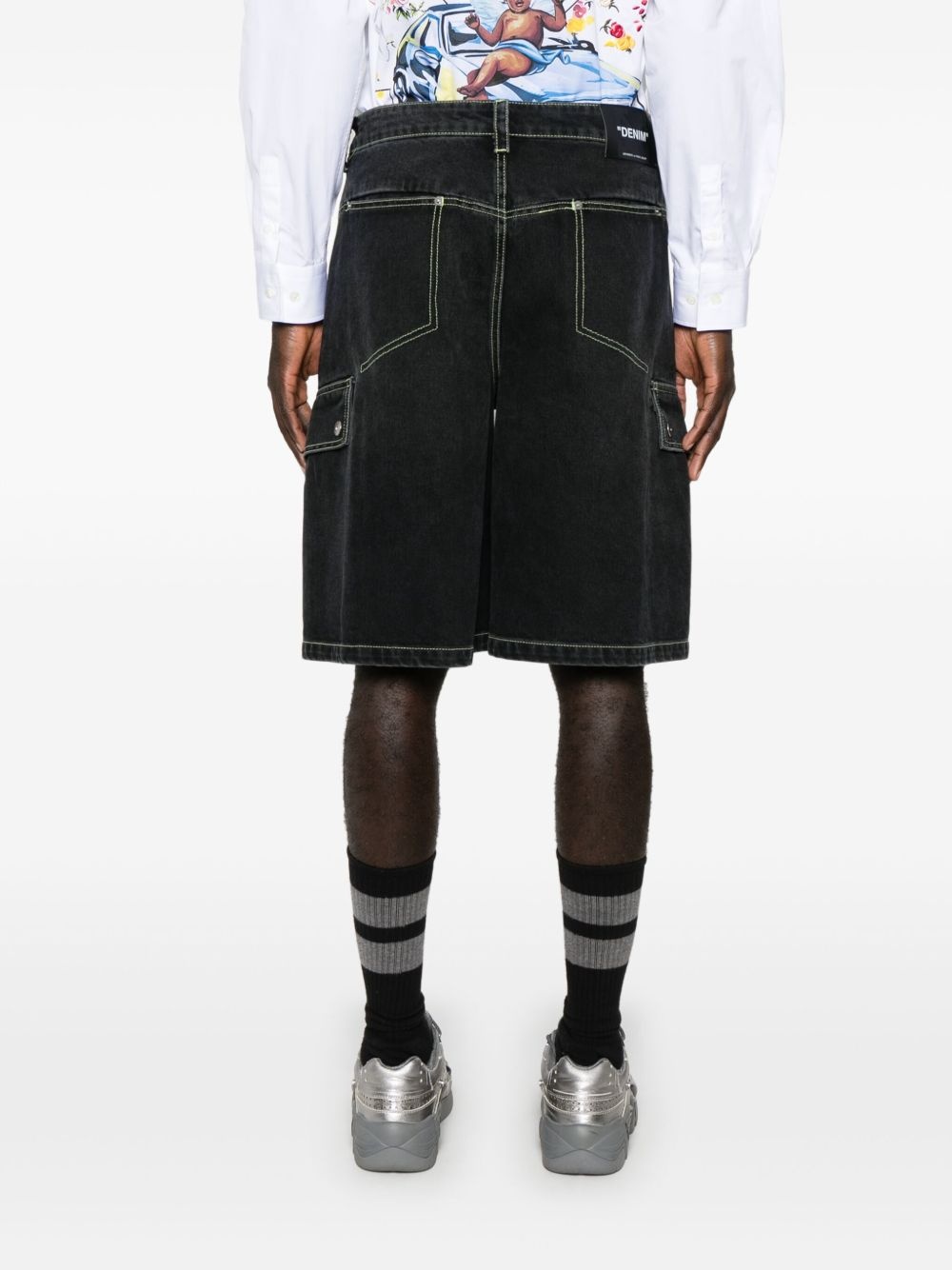 logo-embroidered denim shorts - 4