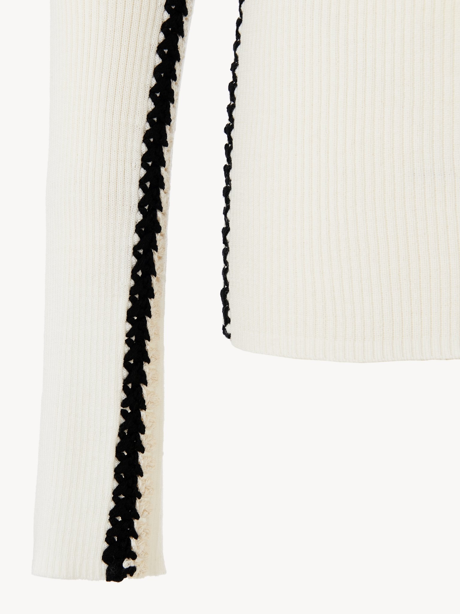 FITTED MOCK-NECK SWEATER - 5