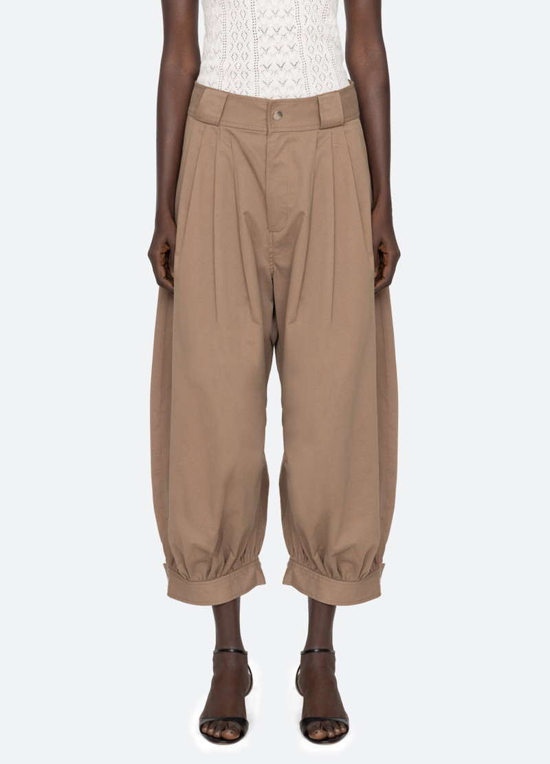 Lois Pants 1