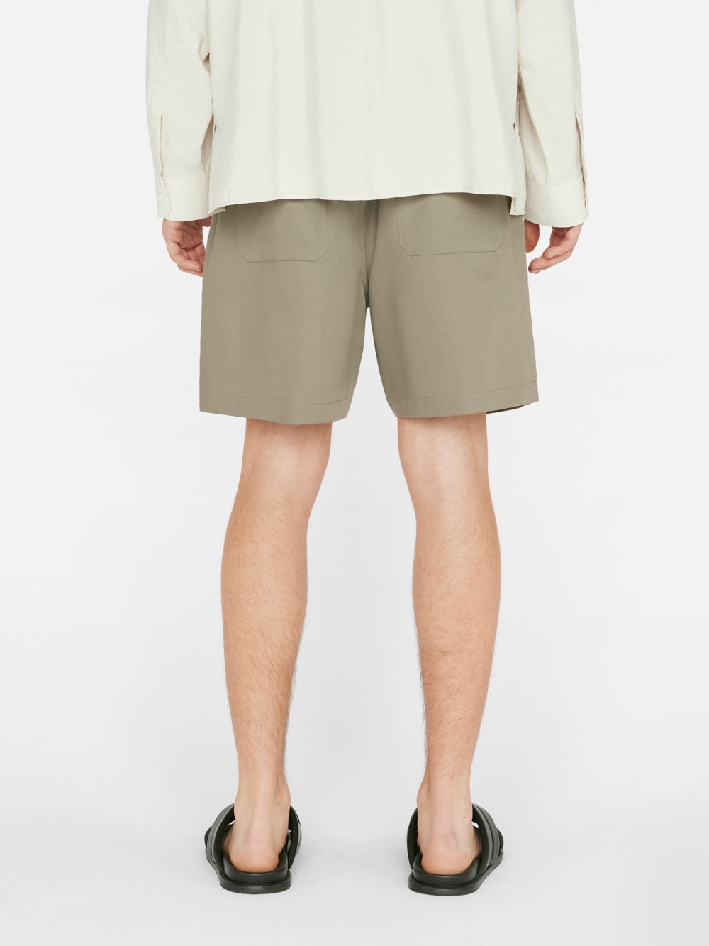 Soft Cotton Traveler Short in Desert Sage - 8