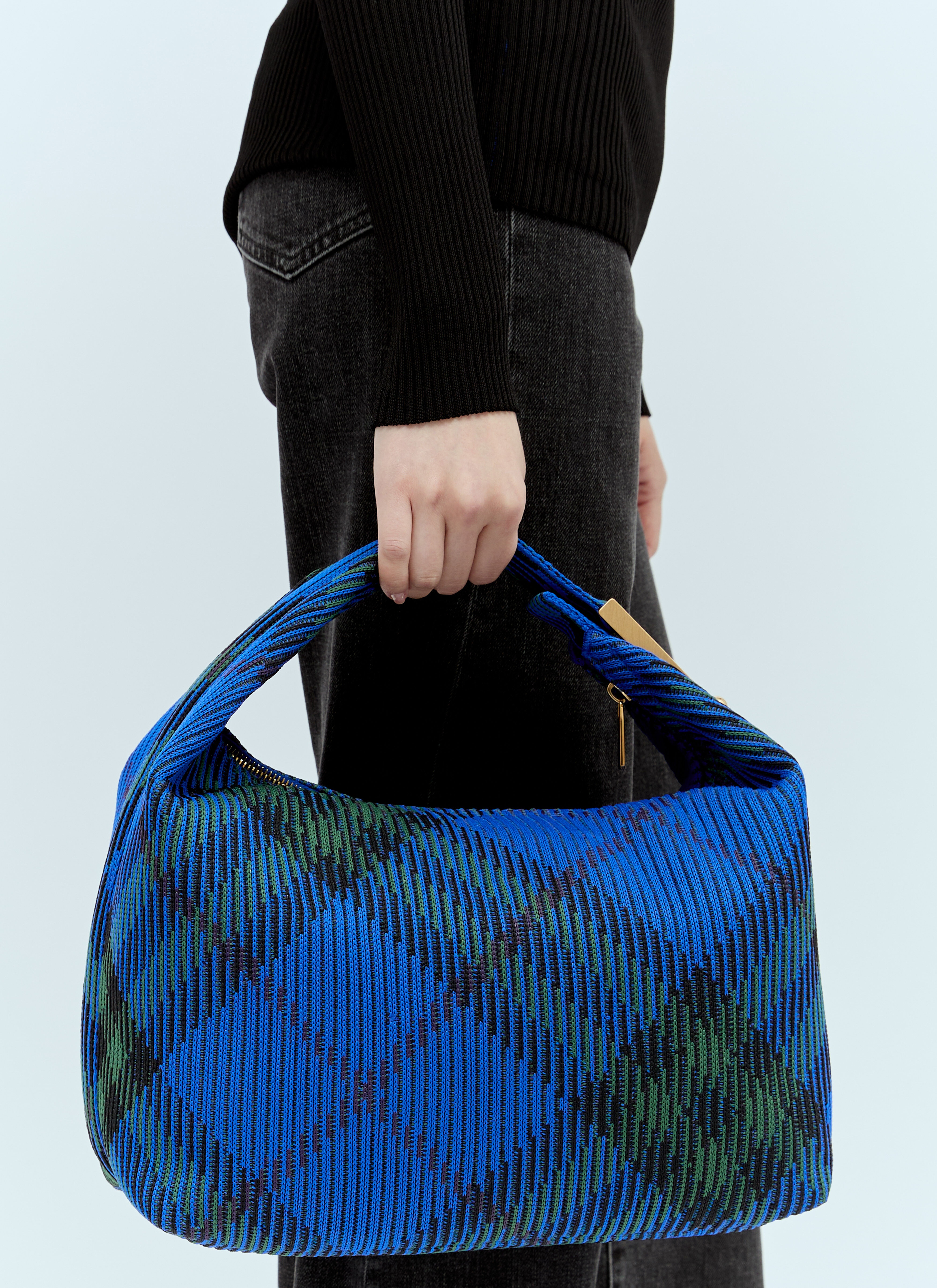 BURBERRY｜TOTEBAGS (Medium Peg Duffel Bag (8082048)) Burberry Medium Peg Duffle Handbag - Travel Bags - BeyondStyle