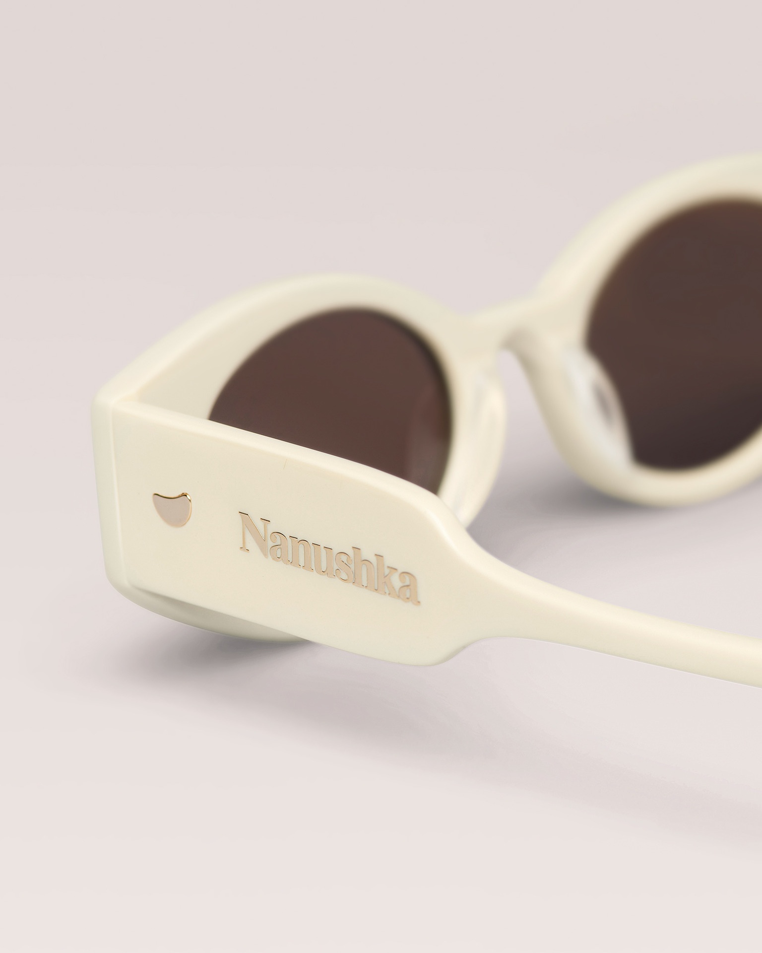 MILLIE - Bio-plastic slim sunglasses - Shell - 3
