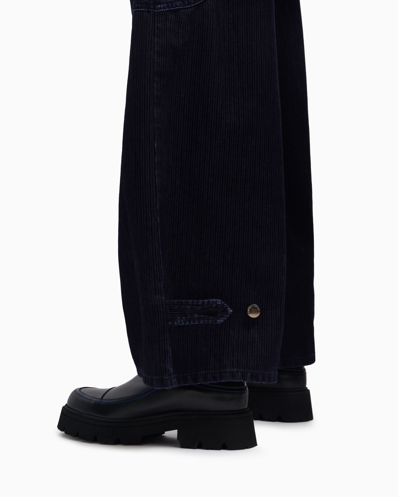 J2G FLOCKED-RIB GARMENT-DYED DRILL CARGO JEANS - 5