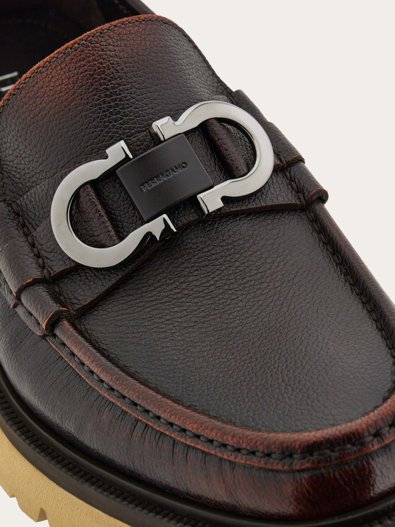 Moccasin with Gancini ornament 6