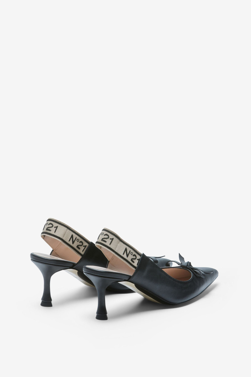 N°21 LEATHER SLINGBACK PUMPS outlook