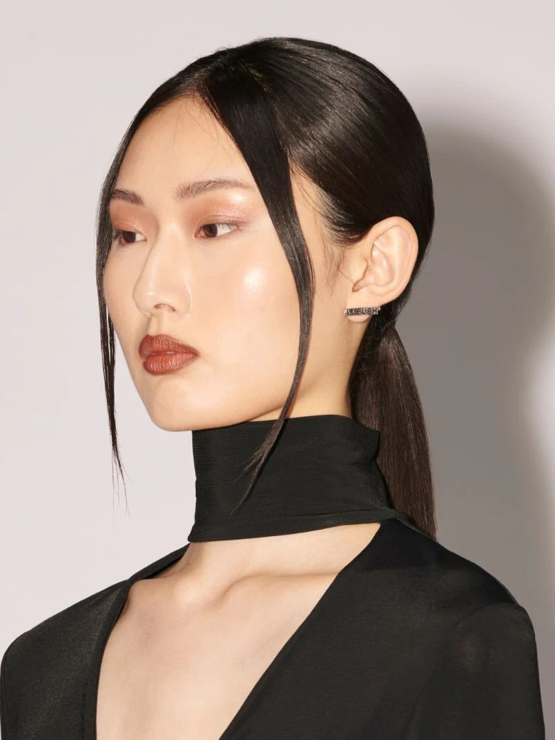 NAME PLATE EARRING 2