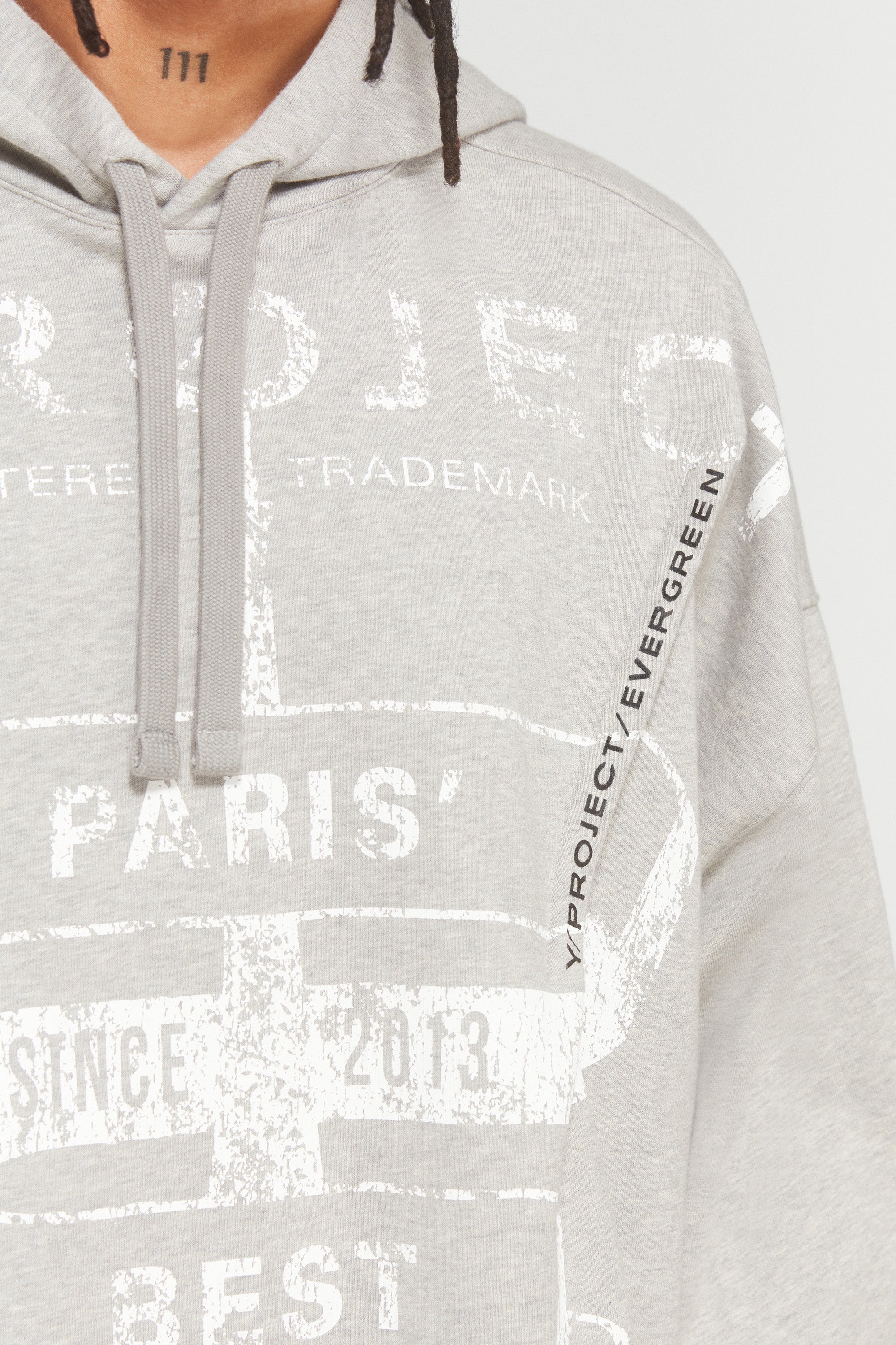トップス Y PROJECT 'Evergreen Paris Best Pinched' Y/Project EVERGREEN PARIS' BEST PRINT PINCHED HOODIE