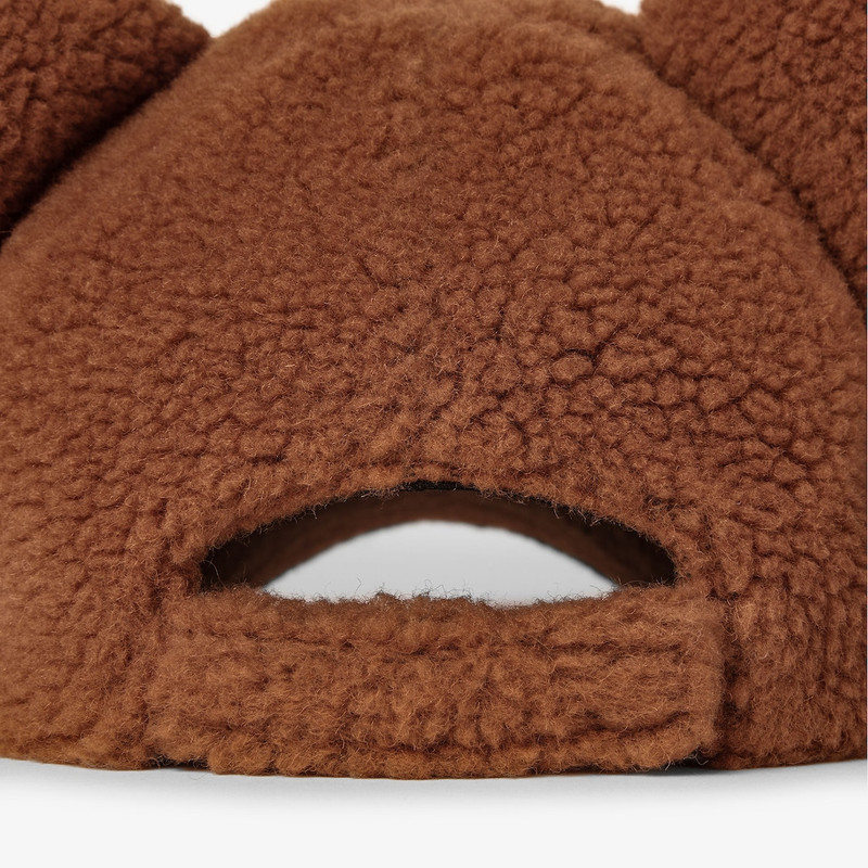 FENDI Hat outlook