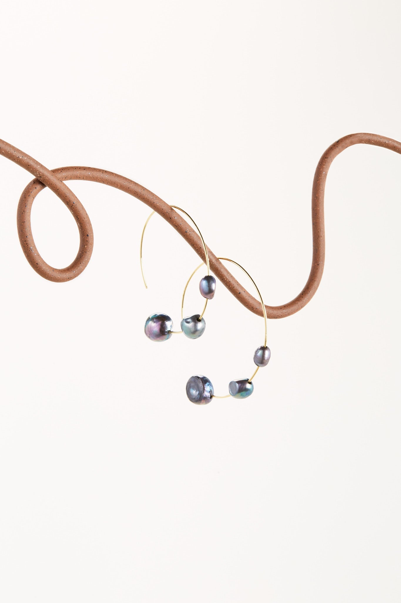 NUBIA EARRING - 1