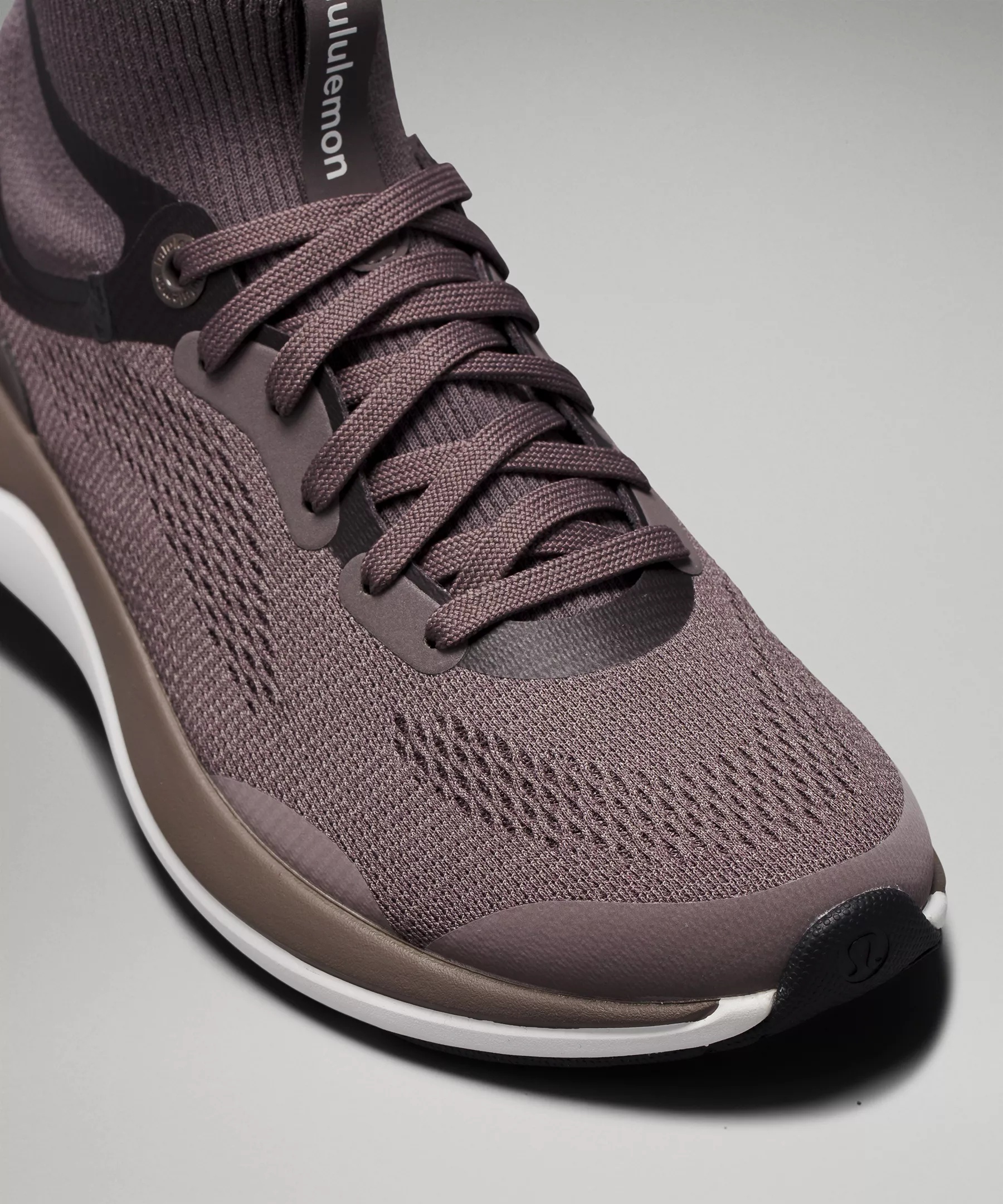 Women's Chargefeel Mid Workout Shoe - 8