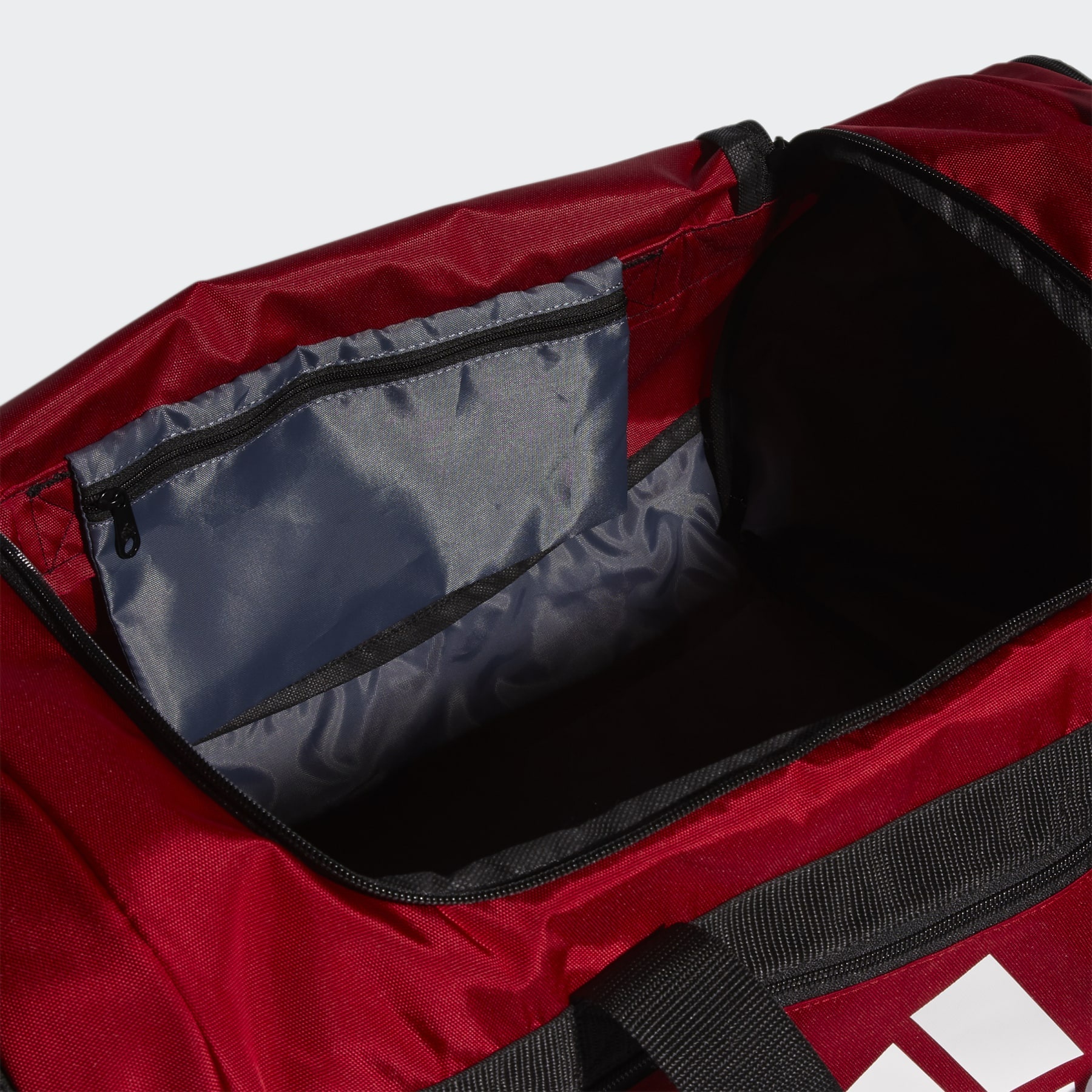 Defender Duffel Bag Medium - 5