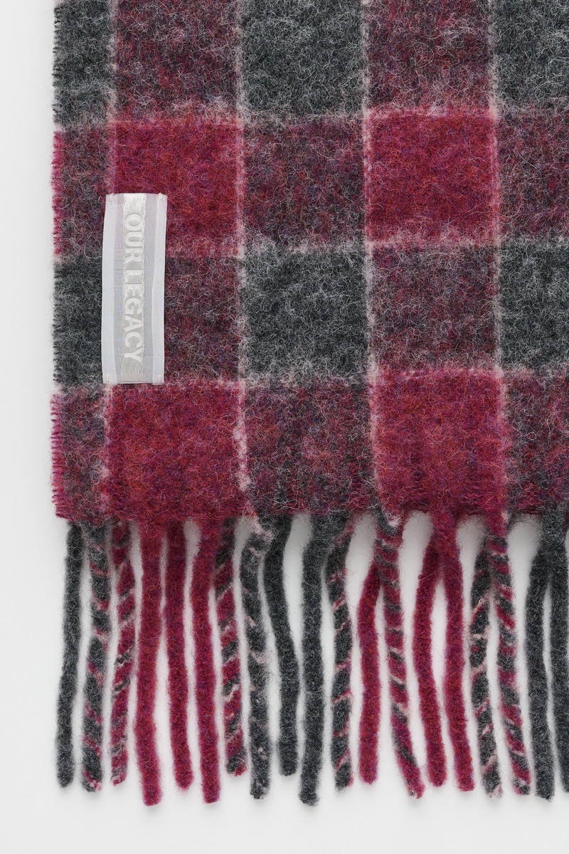 Our Legacy Estate Scarf Pink Fuzzy Alpaca outlook