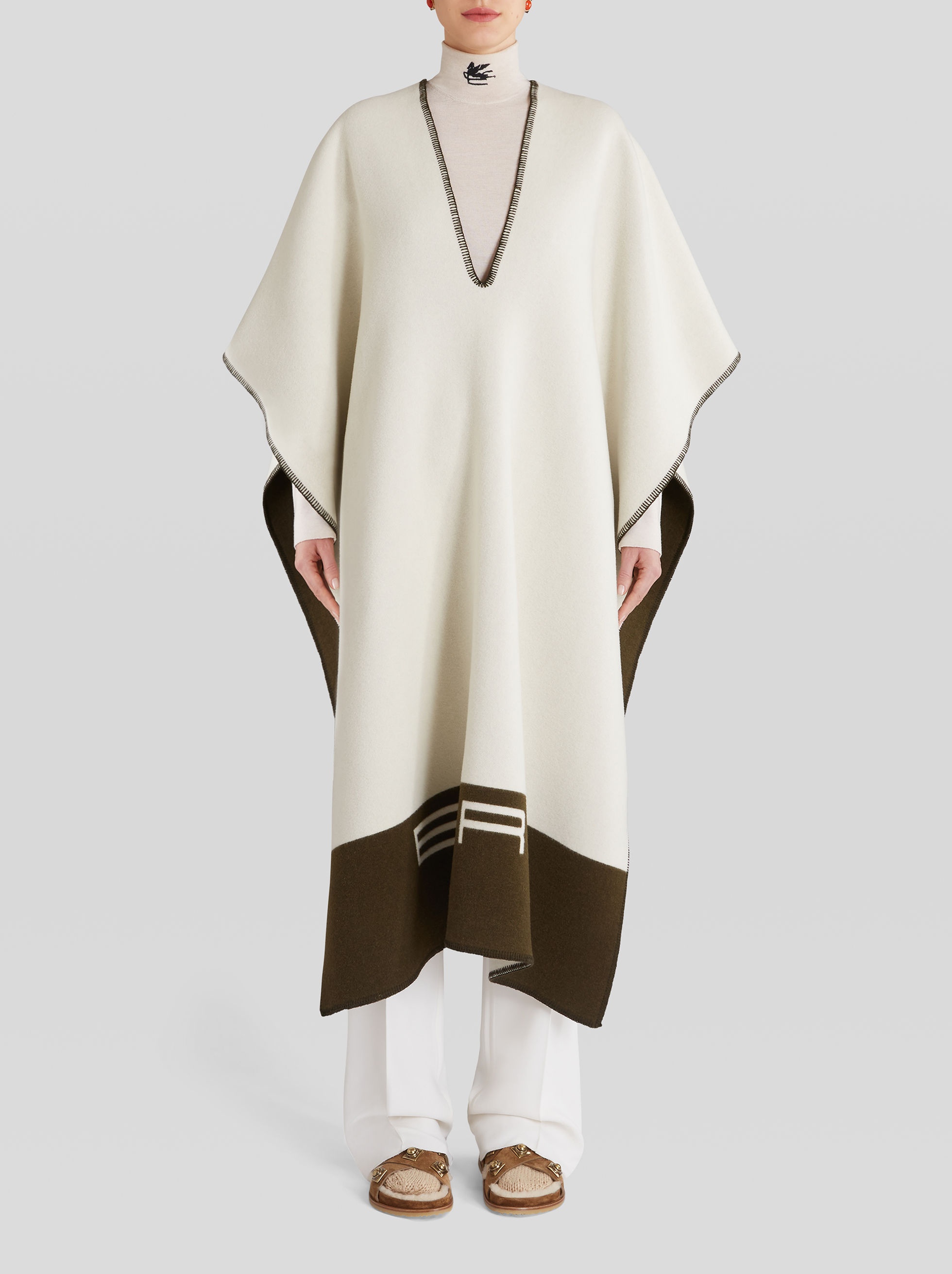 WOOL JACQUARD PONCHO - 3