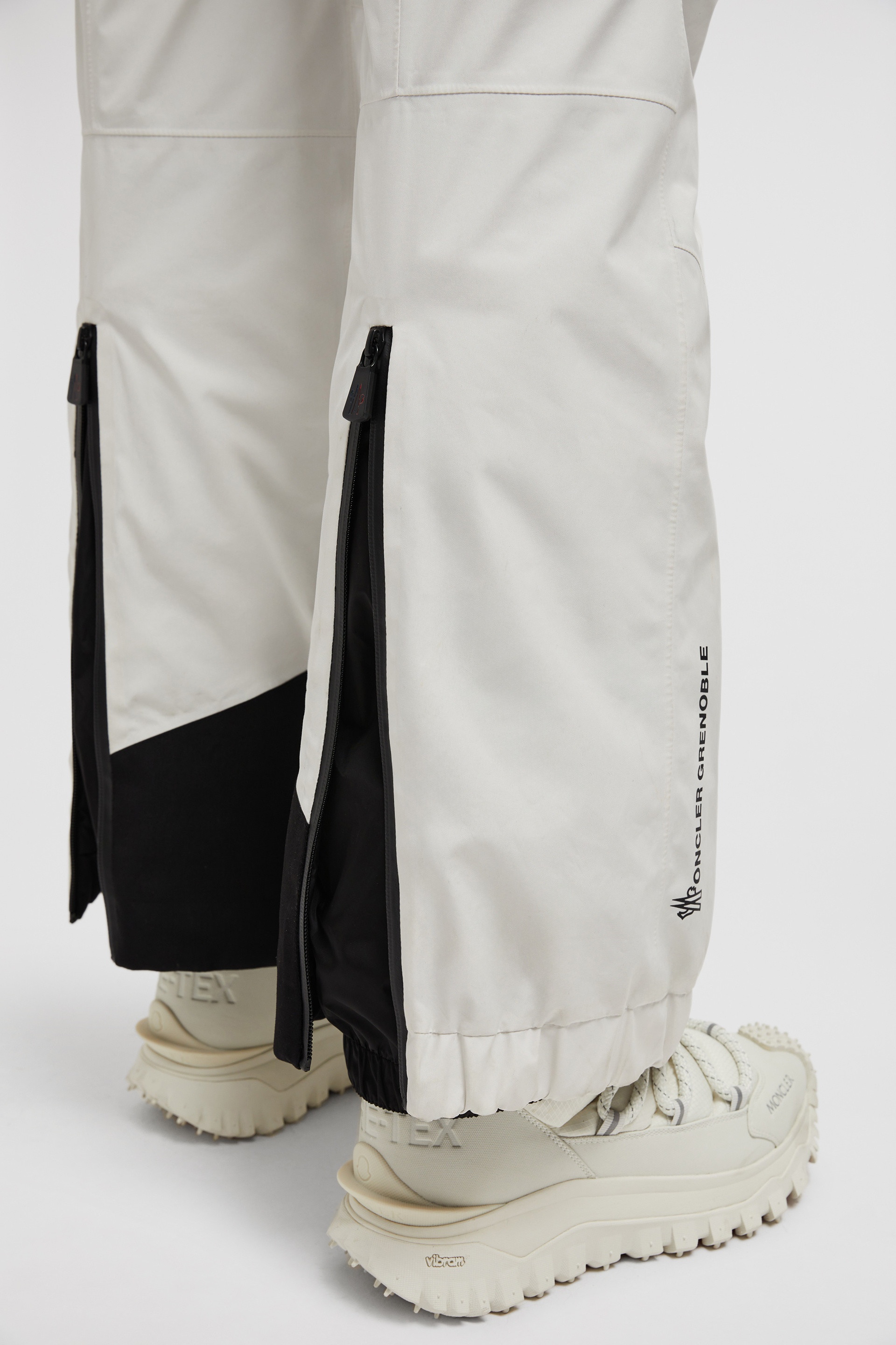Hooded GORE-TEX Ski Suit - 9