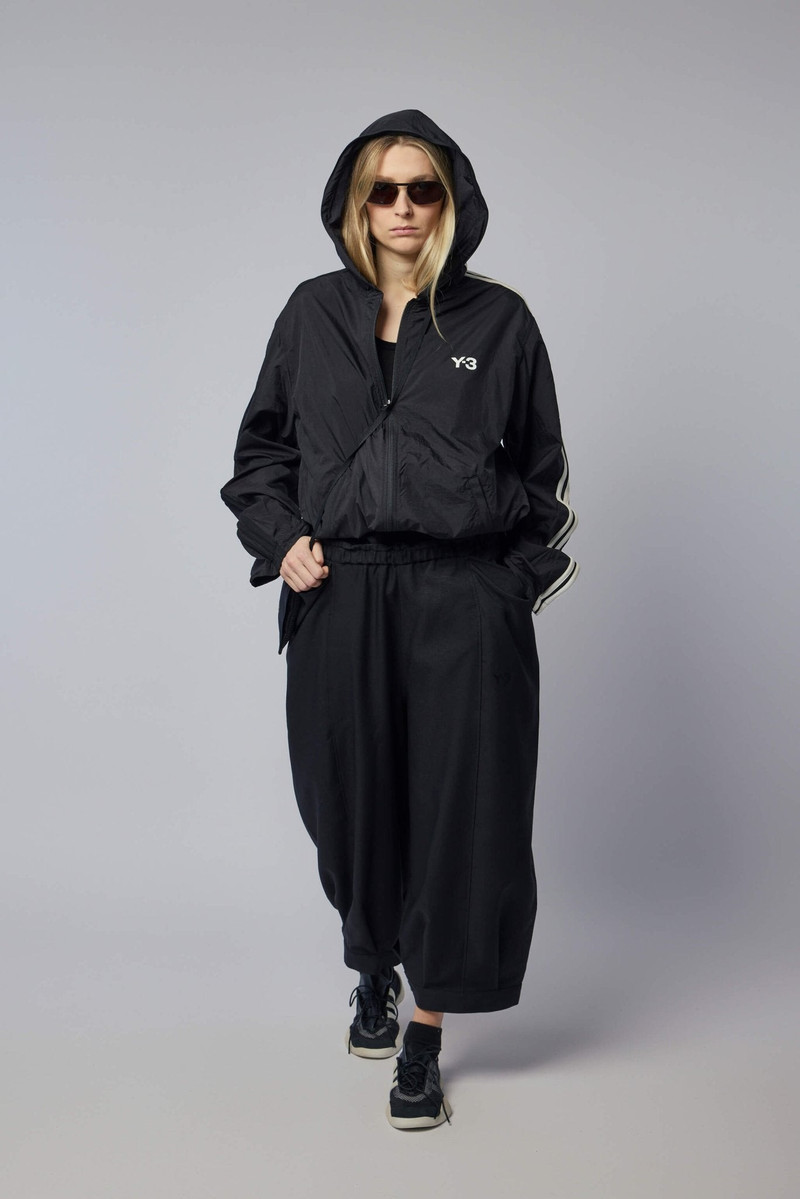 Y-3 W SU CROPPED TP outlook