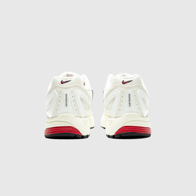 Nike WMNS AIR PEGASUS 2K5 "GYM RED" outlook