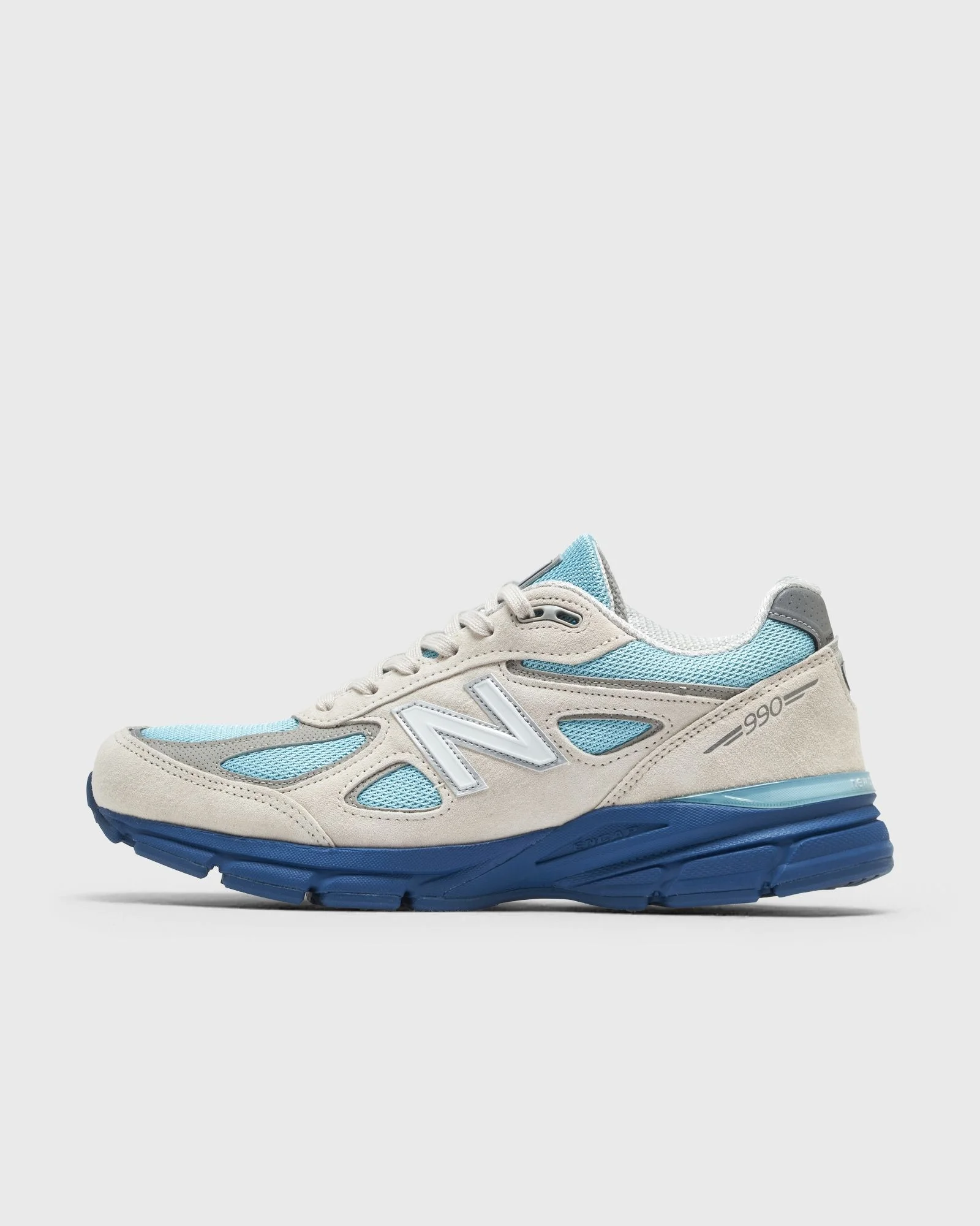 990 - 1